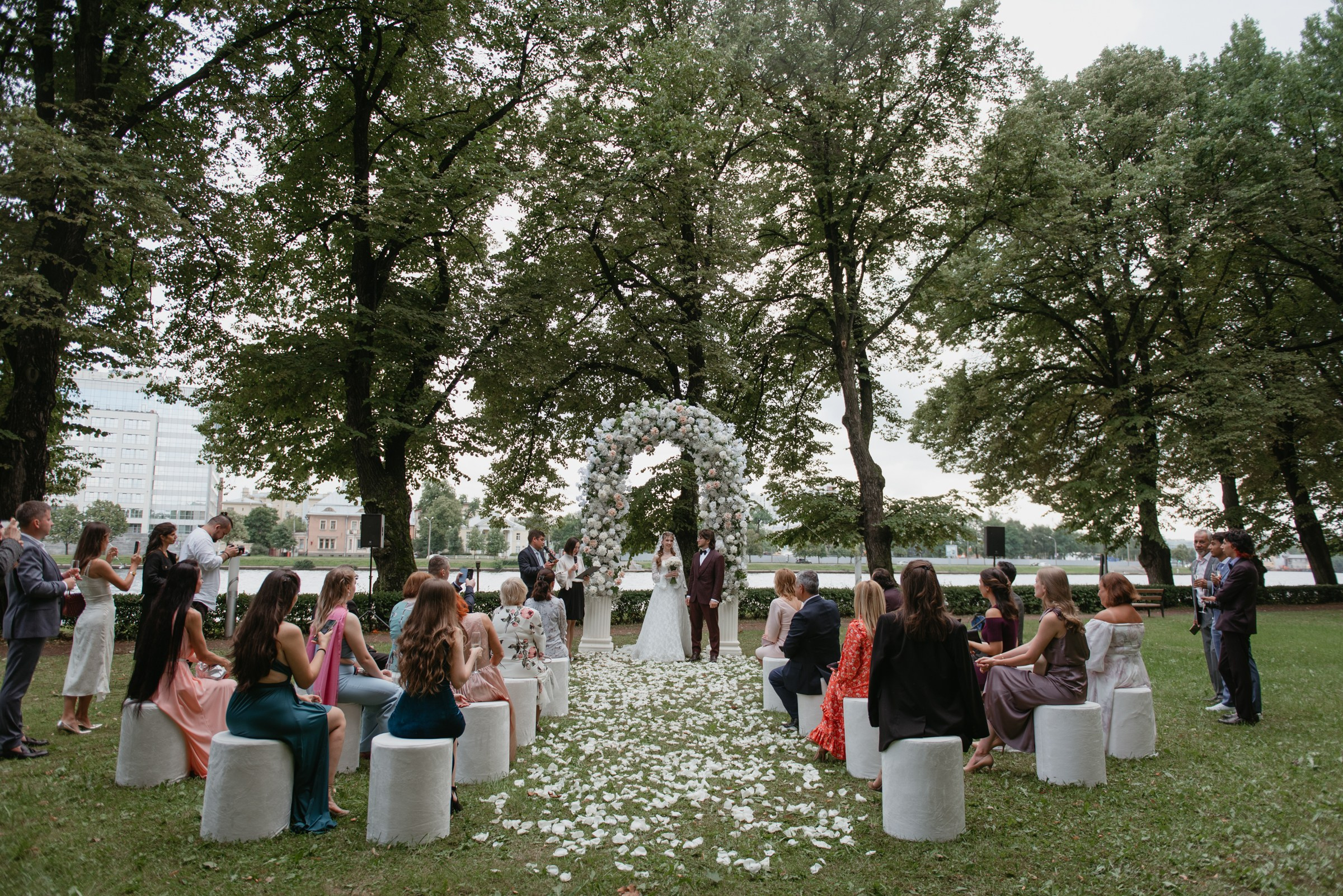 выездная регистрация в резиденции К2