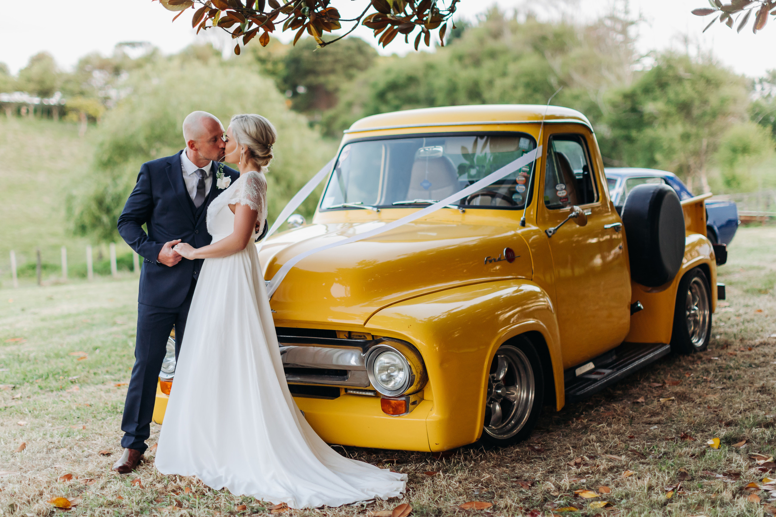 Wedding photographer in Tbilisi & Saint-Petersburg (Spb). Destination wedding photographer Peter Letu