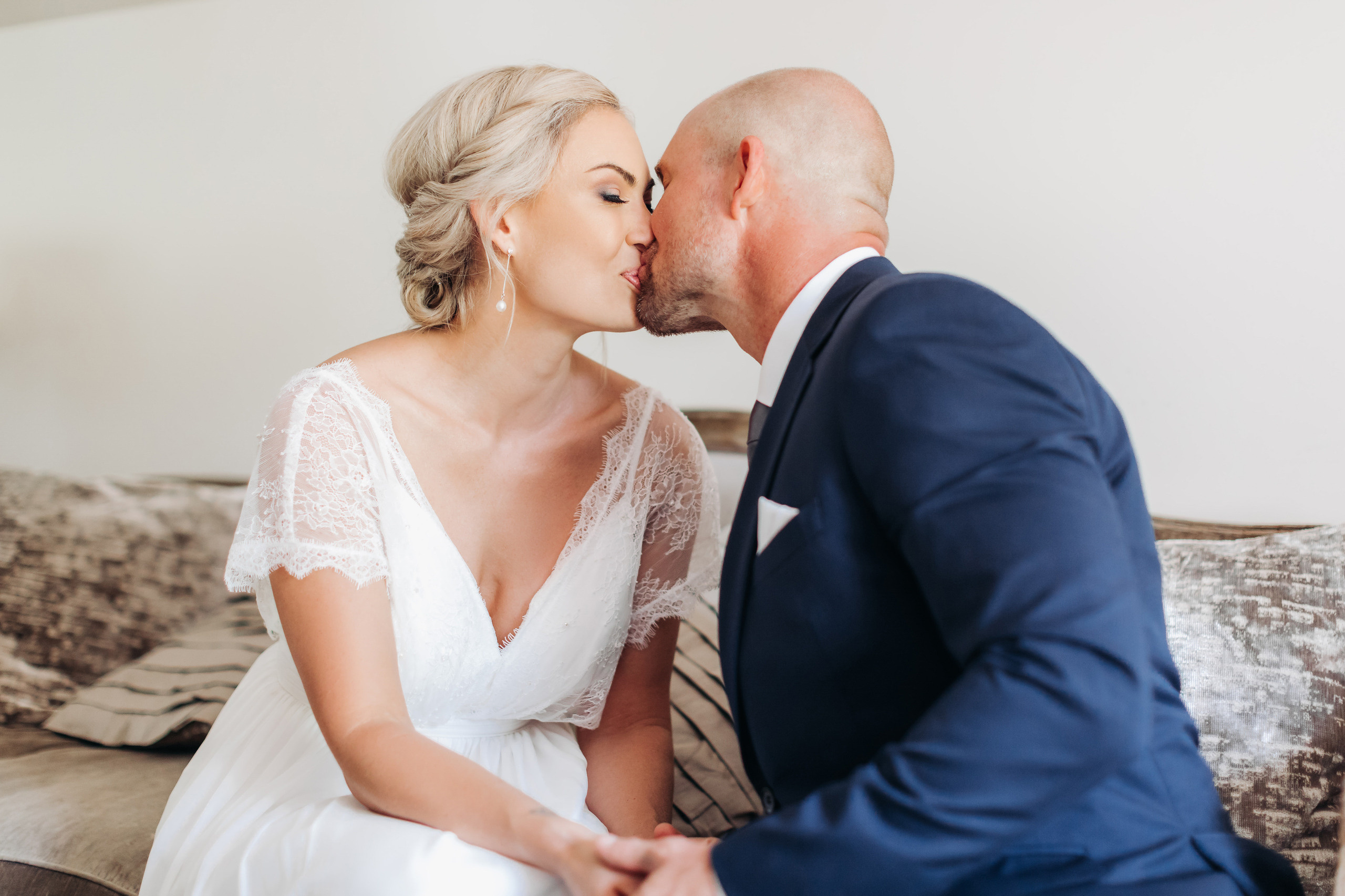 Wedding photographer in Tbilisi & Saint-Petersburg (Spb). Destination wedding photographer Peter Letu