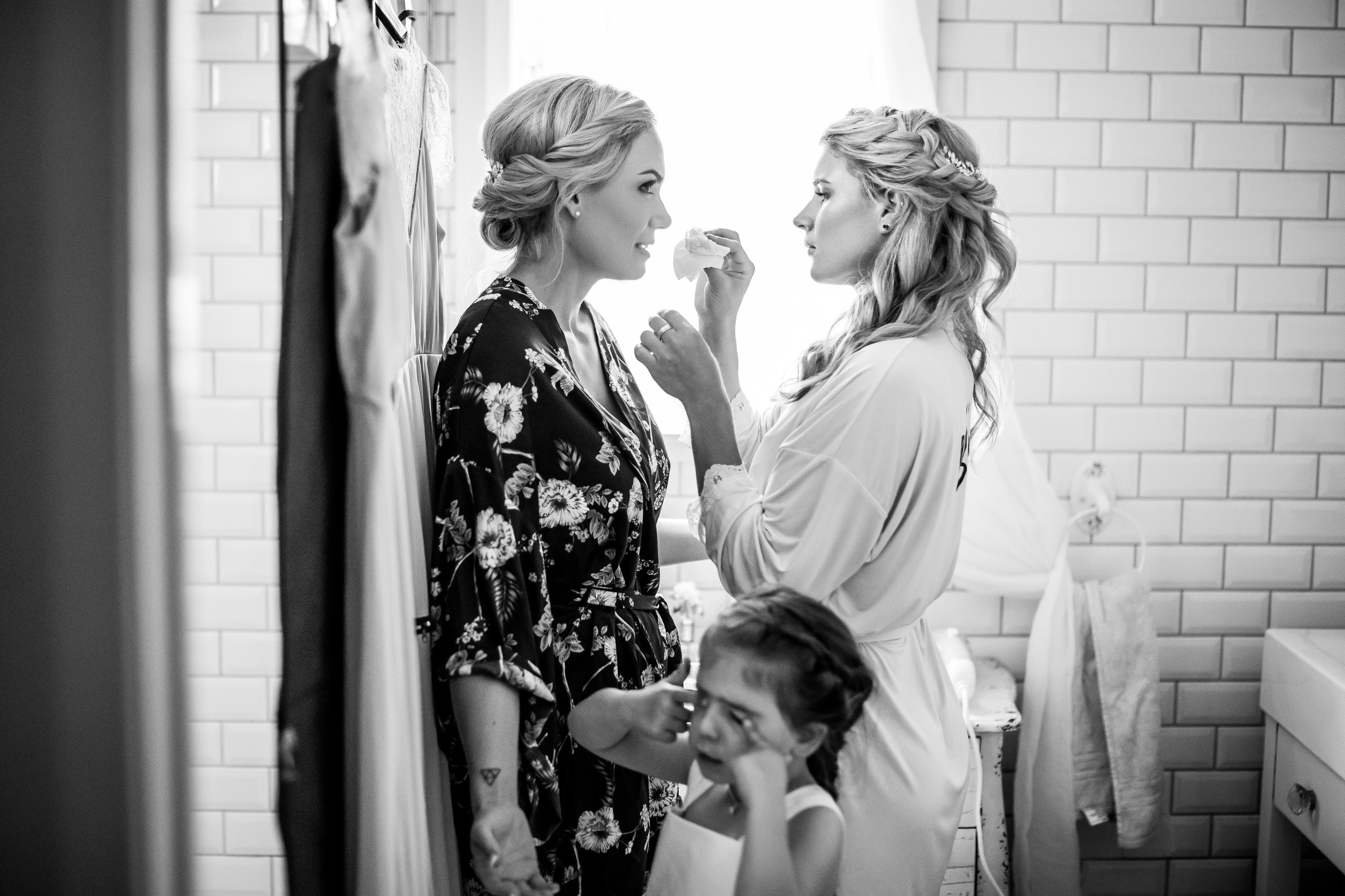 Wedding photographer in Tbilisi & Saint-Petersburg (Spb). Destination wedding photographer Peter Letu