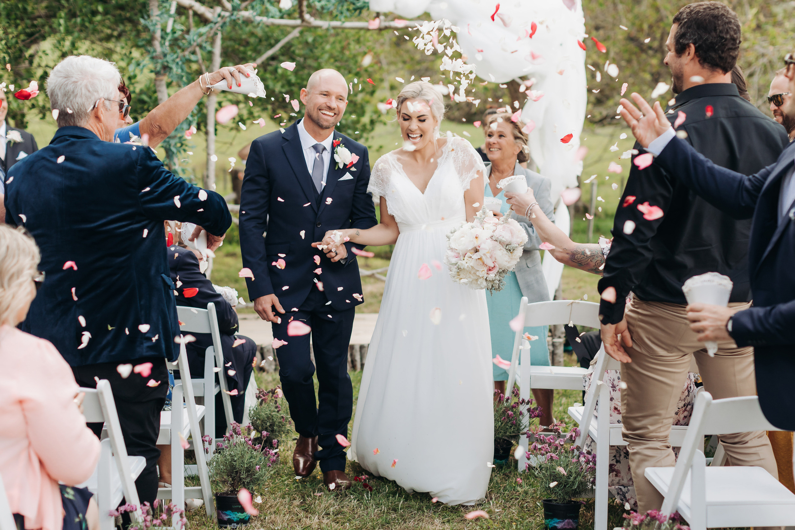 Wedding photographer in Tbilisi & Saint-Petersburg (Spb). Destination wedding photographer Peter Letu