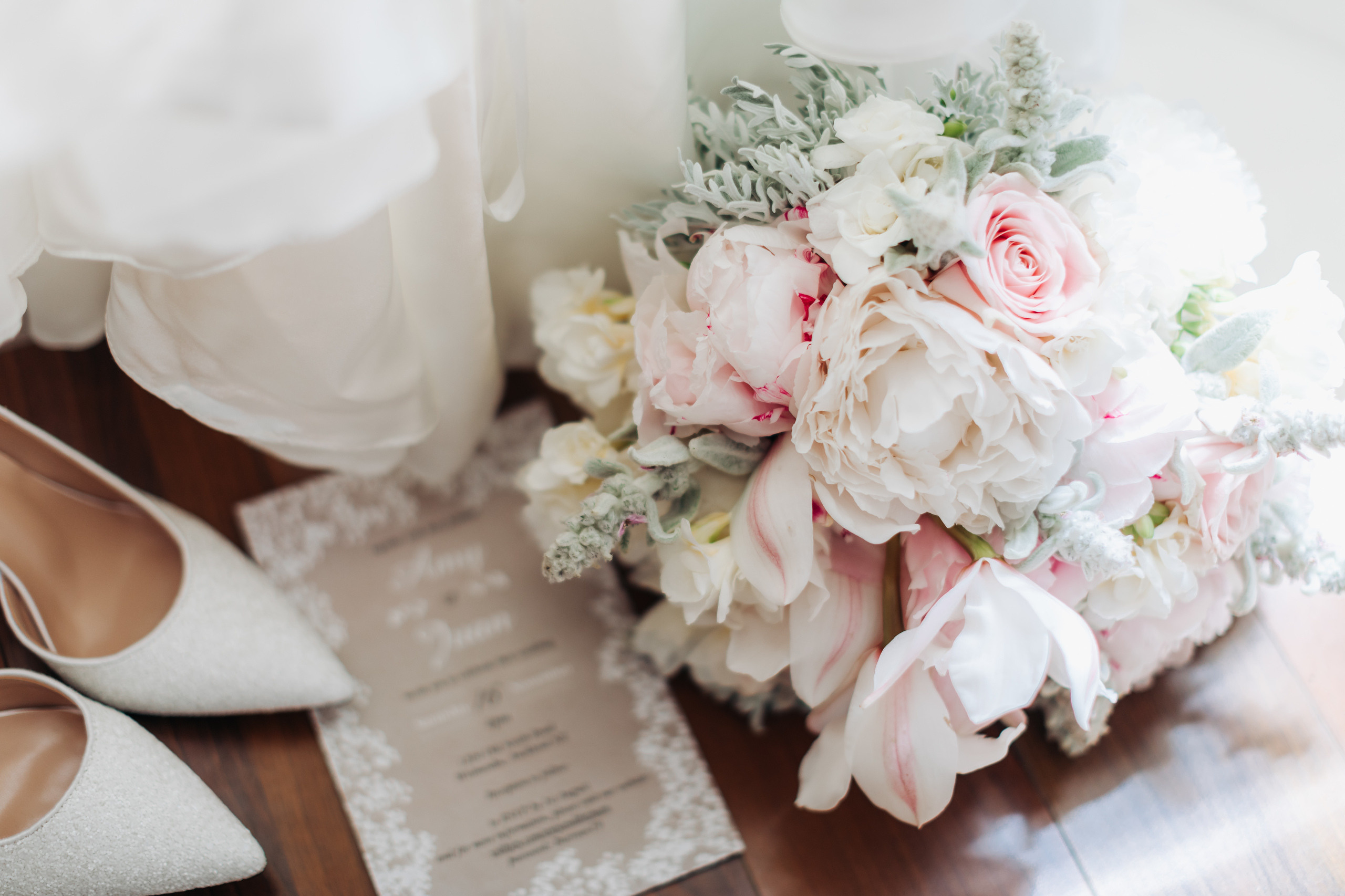 Wedding photographer in Tbilisi & Saint-Petersburg (Spb). Destination wedding photographer Peter Letu