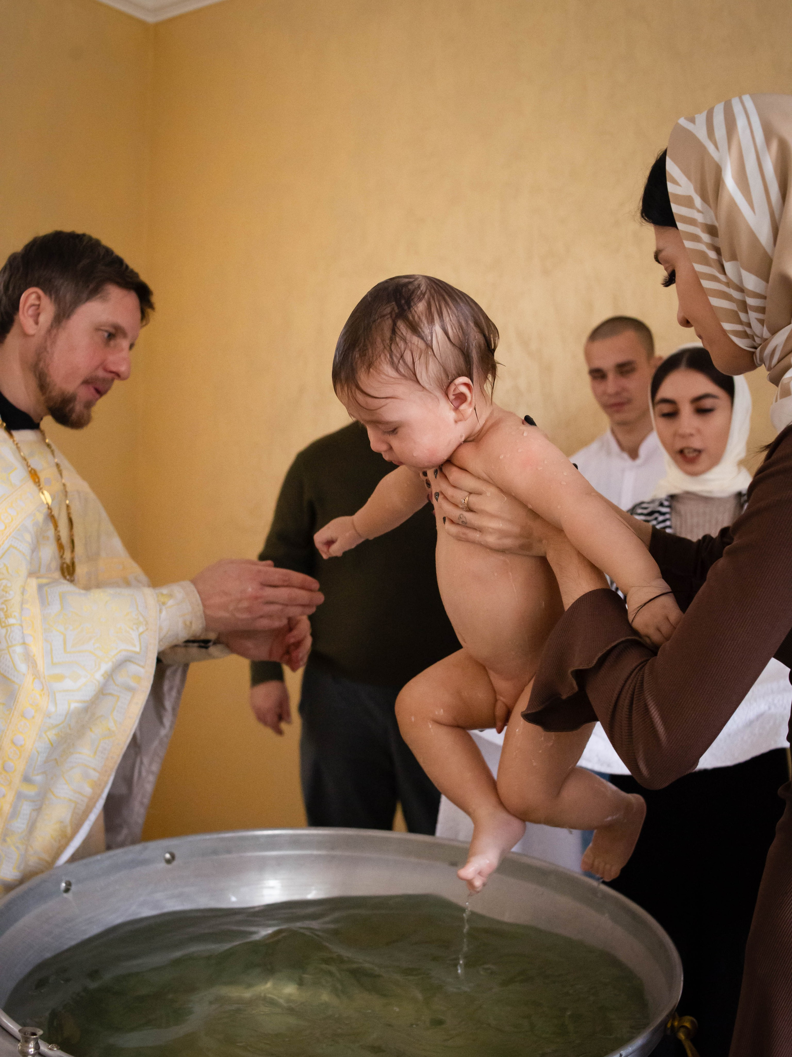 Крещение Эмира. Семейный фотограф Софи Симакова в Волгограде и Волжском