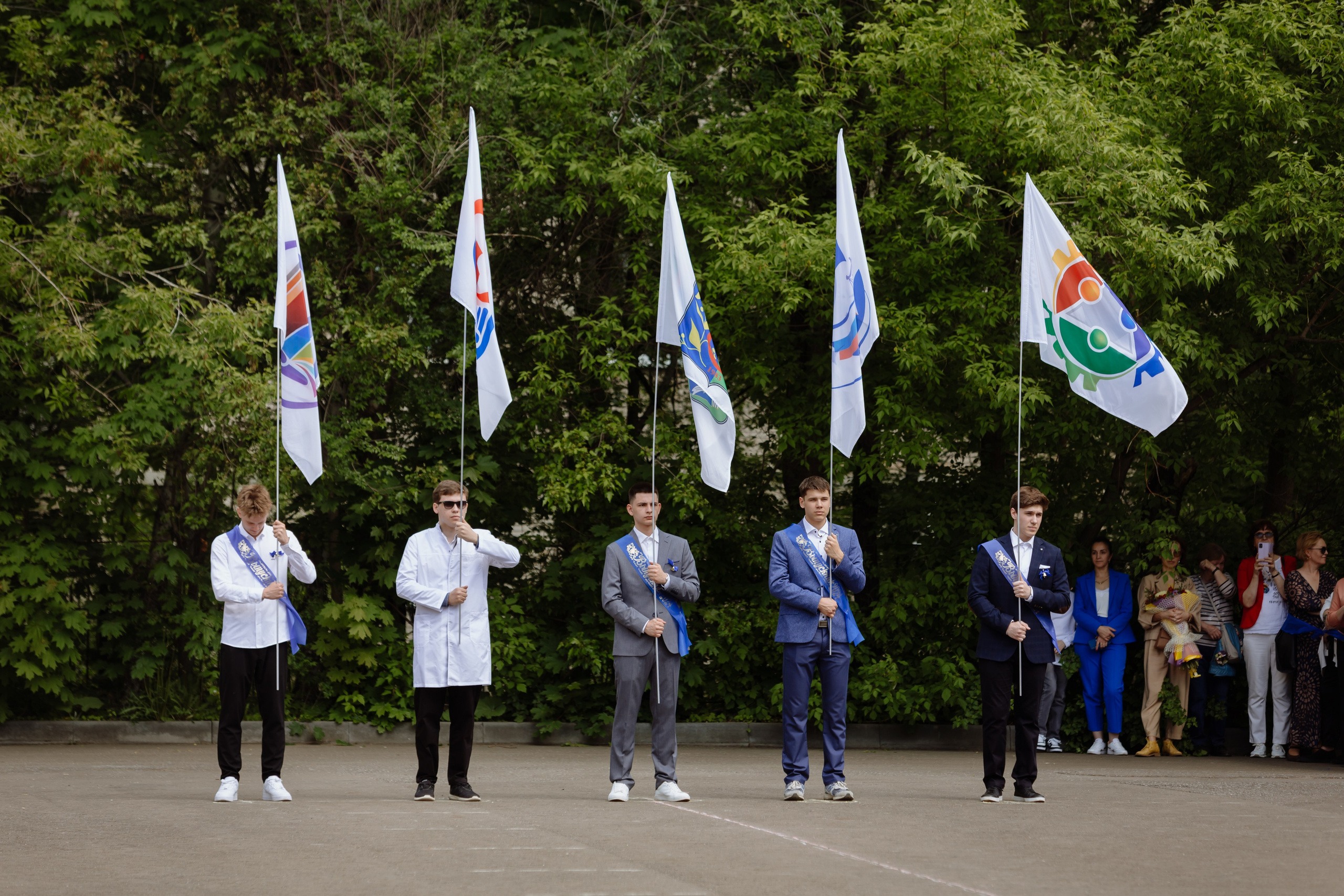 Последний звонок 2024 (3 часа фотосъемки). Профессиональный фотограф Надежда Антонова