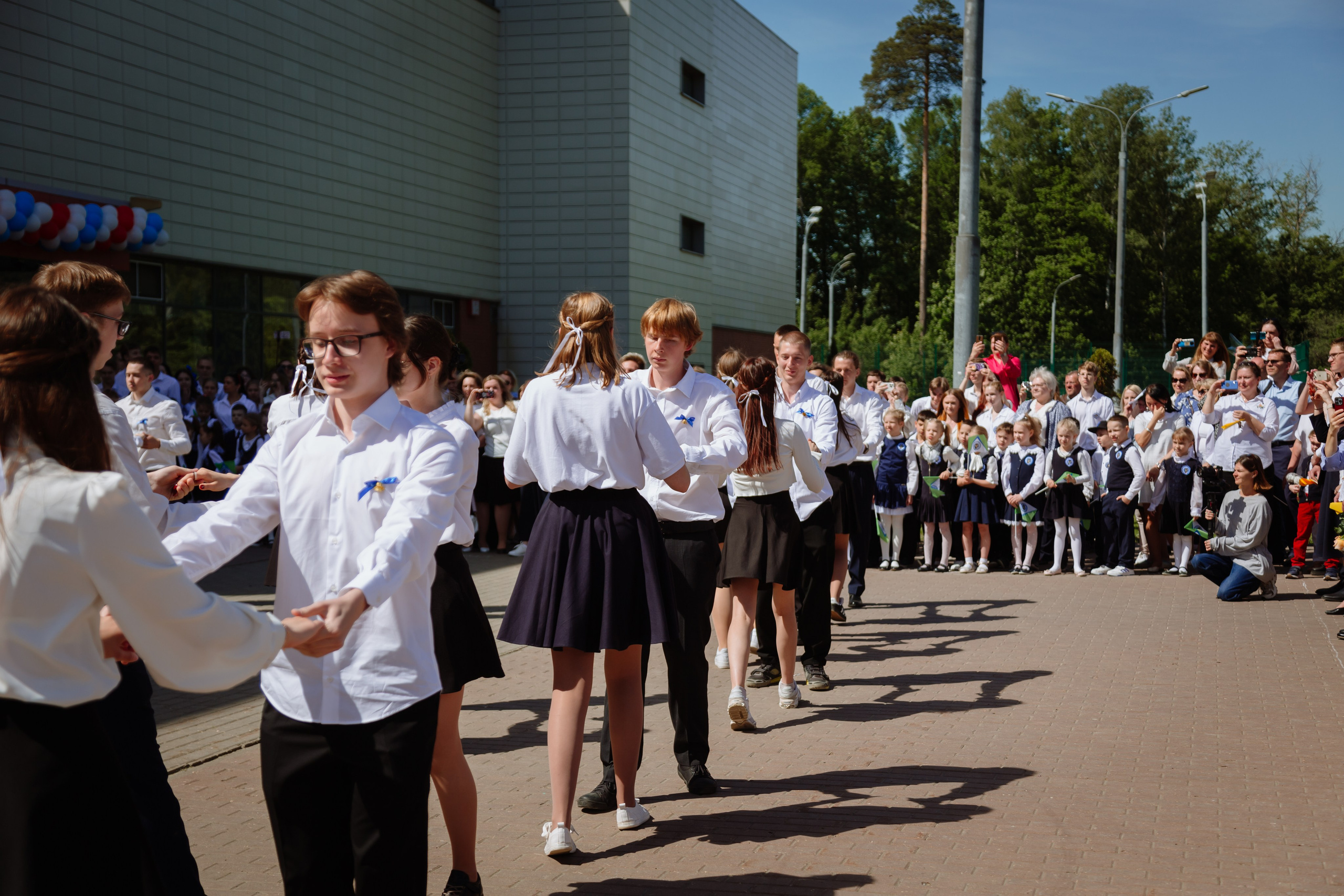 Последний звонок 2024 (2 часа фотосъемки). Профессиональный фотограф Надежда Антонова