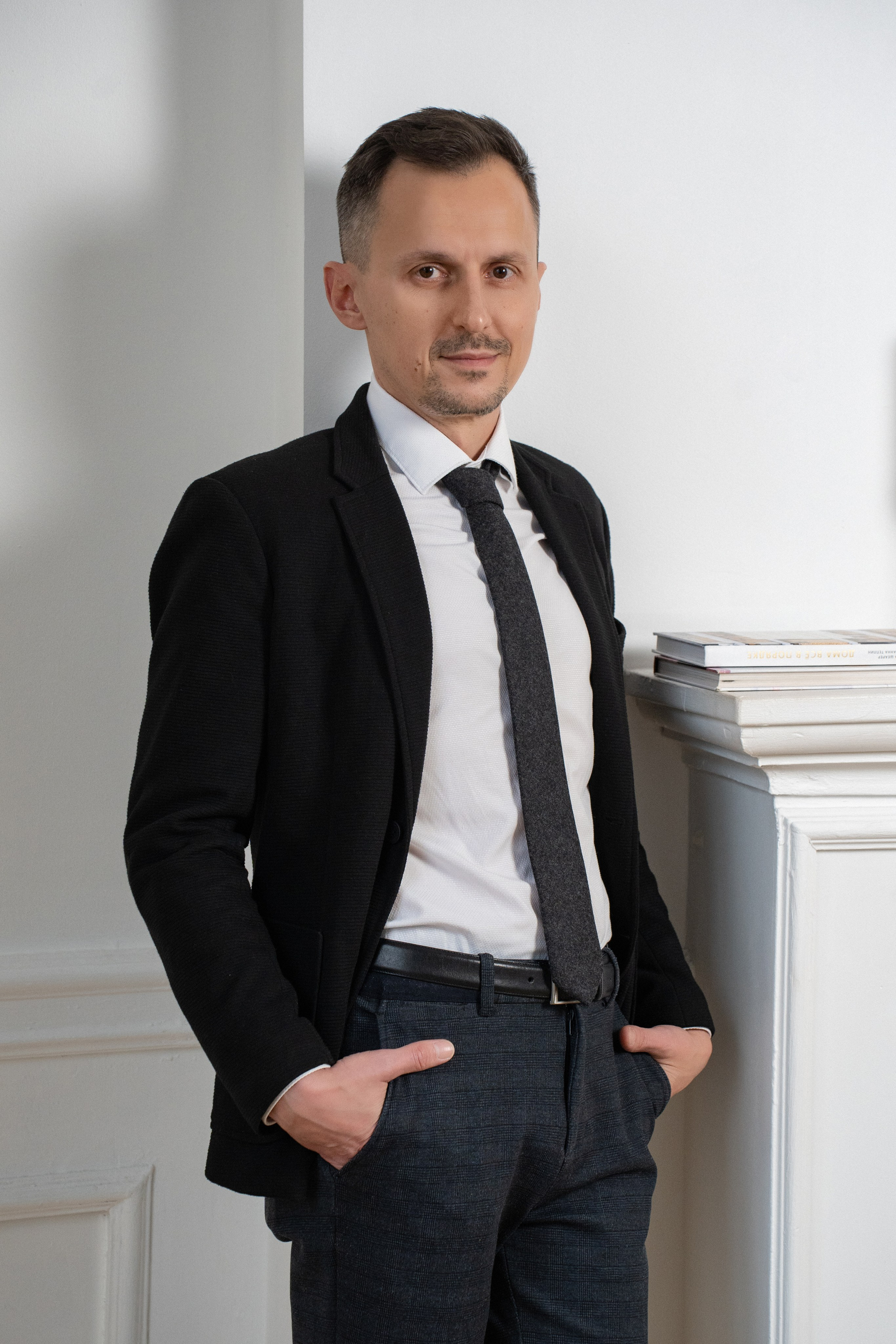 Деловые Портреты женщин и мужчин. Студийный и Рекламный Фотограф в Екатеринбурге Сергей Минин