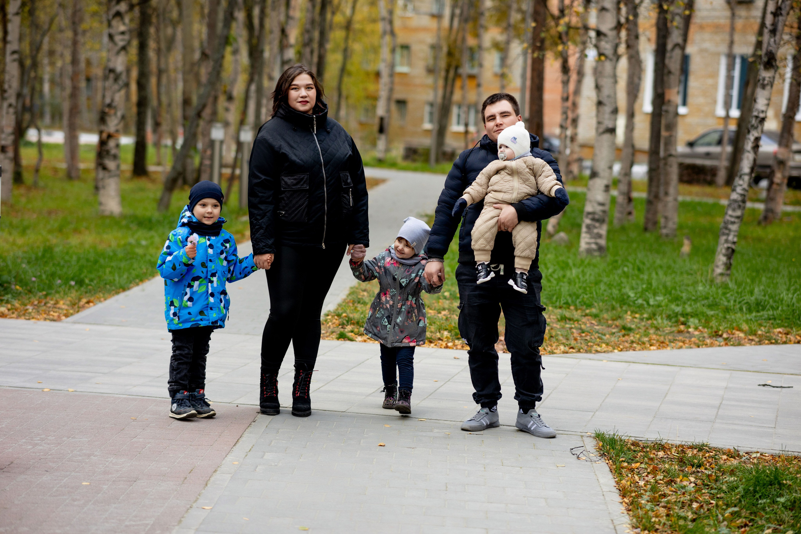 Семейная фотосессия 2024 год. Артём Печерин фотограф в Оленегорске