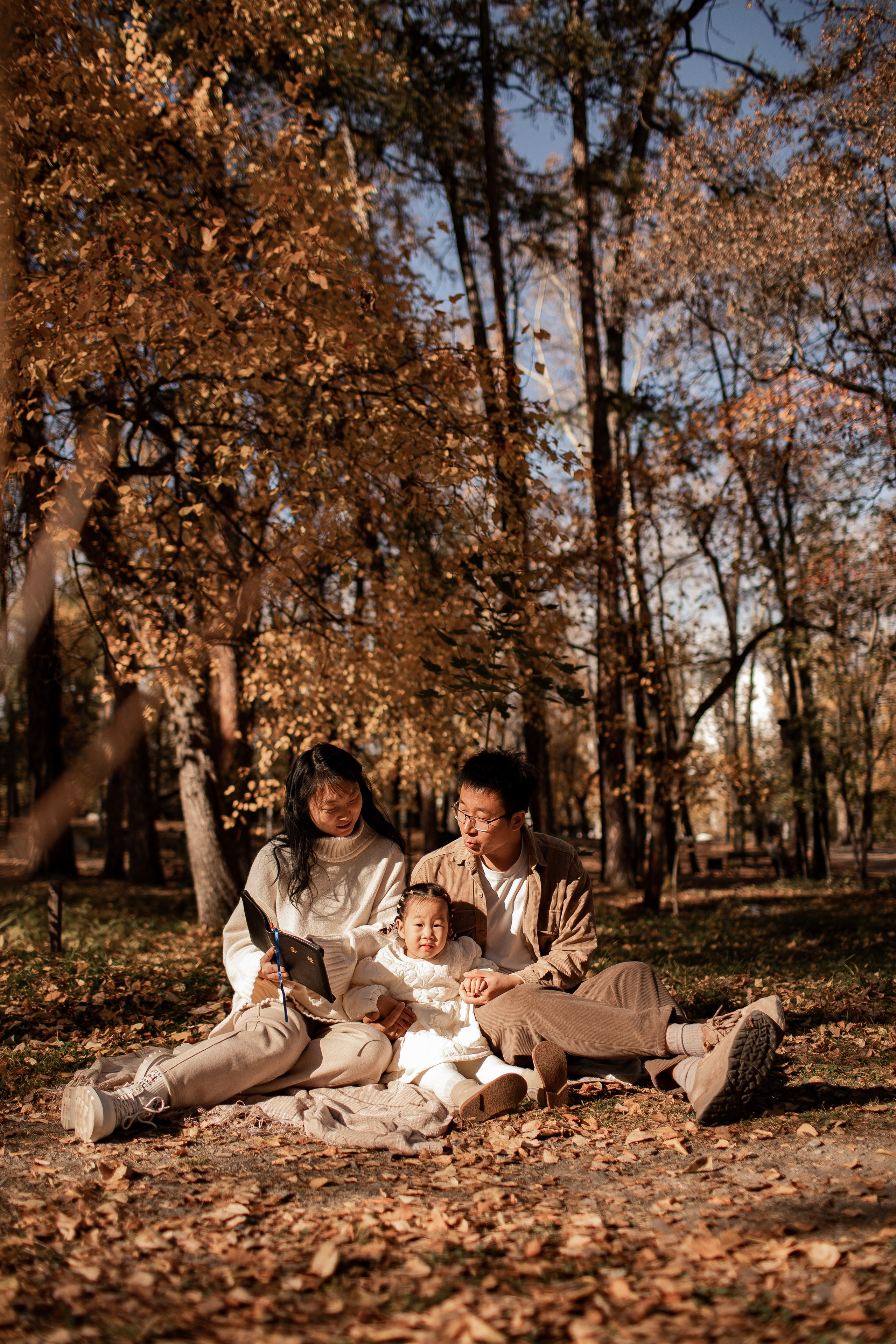 Осень в Харитоновском парке. Семейная съемка — это красивый способ признаться своей семье в любви