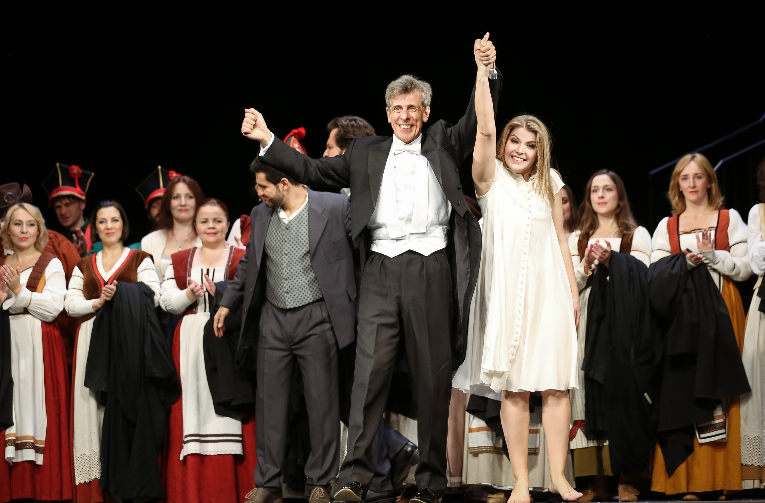 Сатана там правит бал: «Фауст» Гуно в Новой опере. Дарья Письменюк / Darya Leitstern — фотограф, музыкант, журналист, путешественник