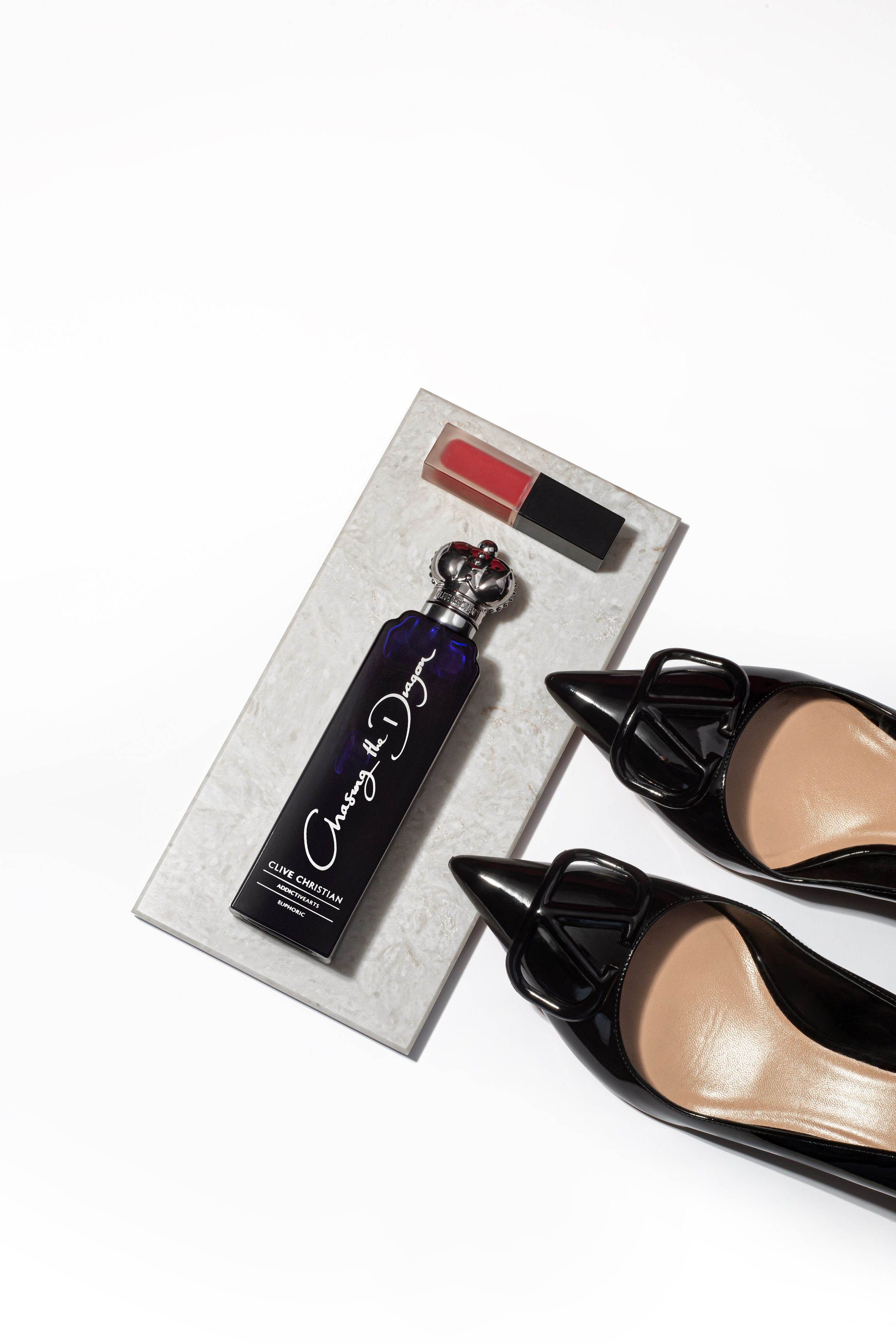 Художественная обработка парфюмов | Студия SVITHART