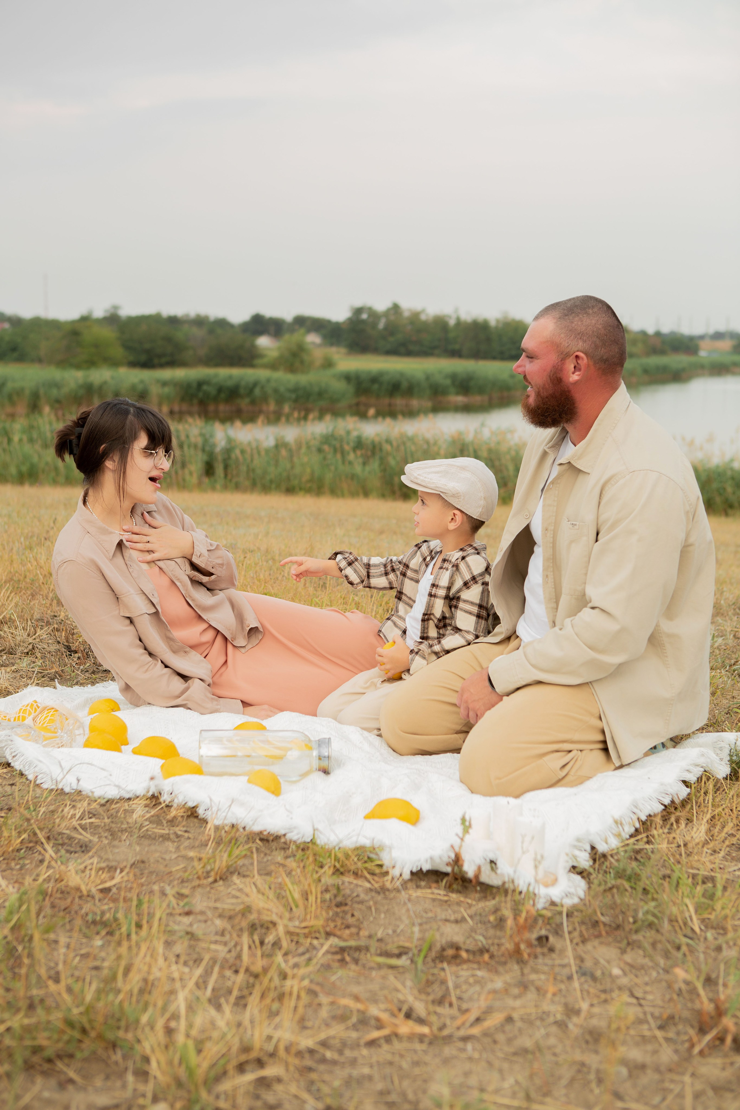 Семейная прогулка. Семейный фотограф в Новопокровской, Тихорецке и Краснодаре Чугусова Марина