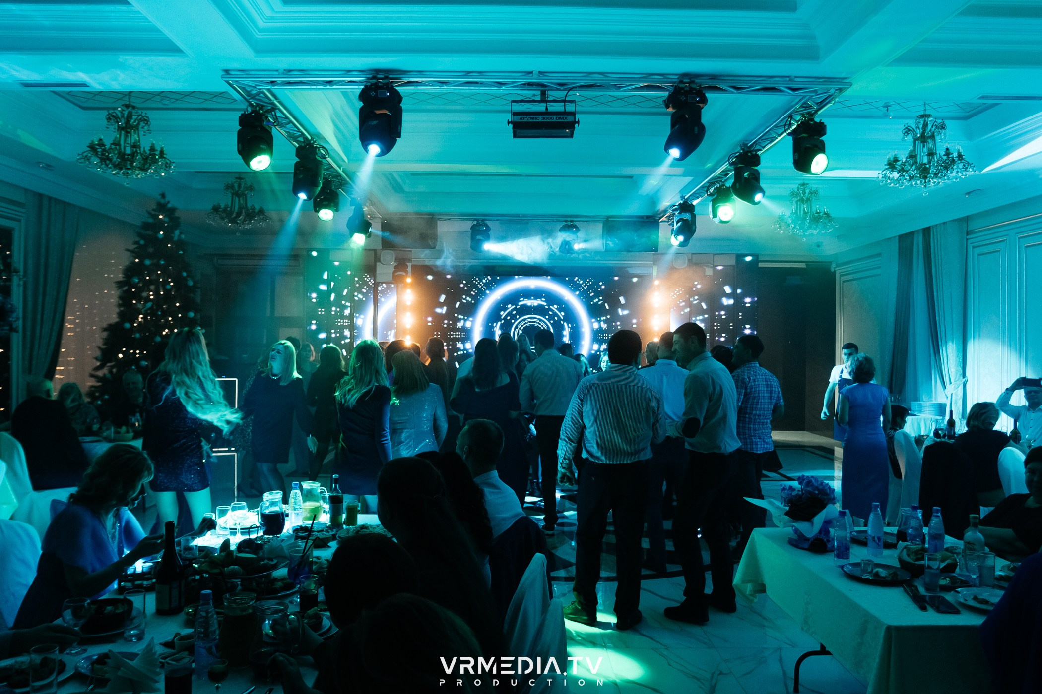 Новогодний вечер в ресторане «Лазурный Берег»