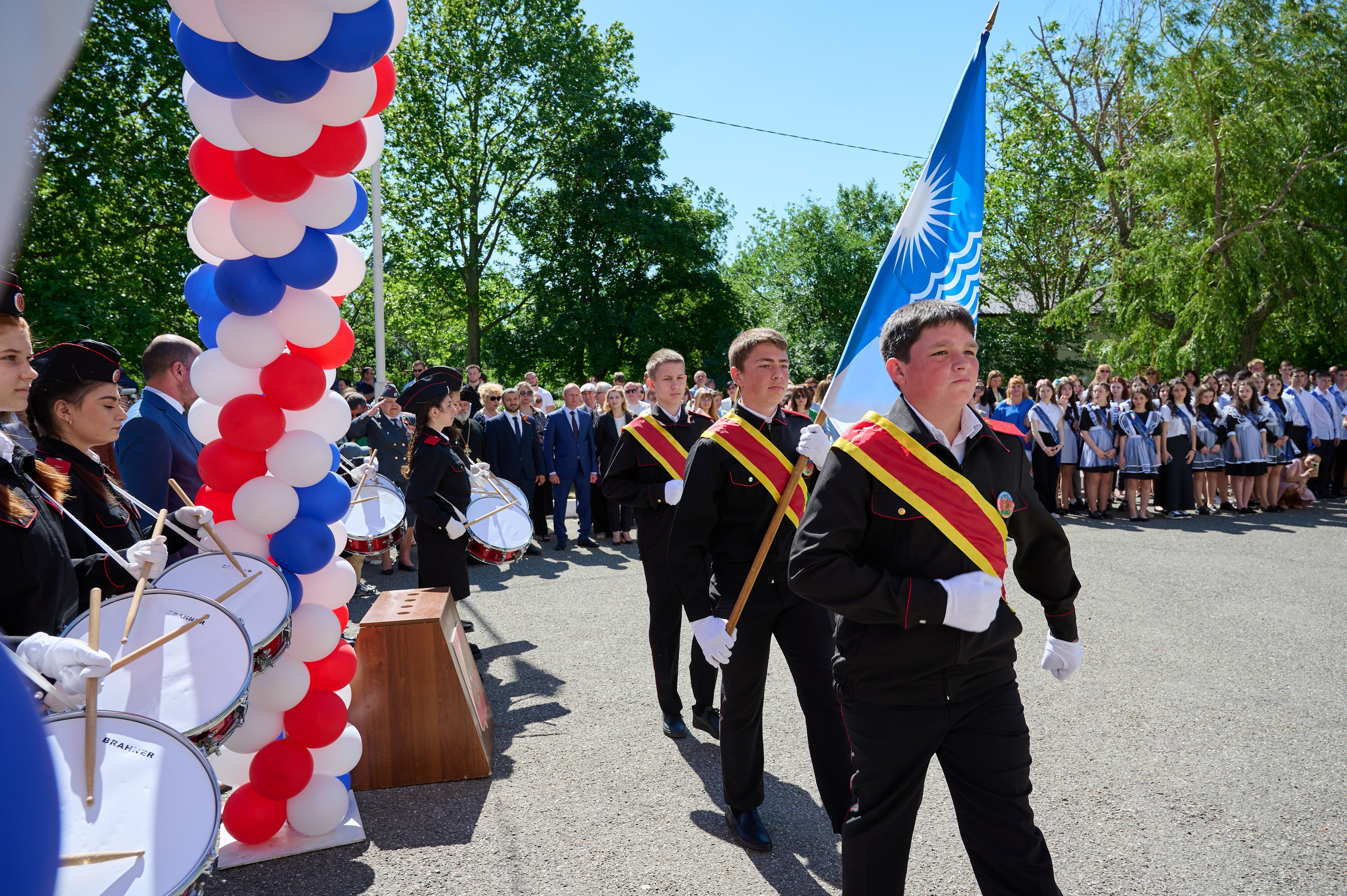 Последний звонок. Жизнь курорта Кабардинка в фотографиях