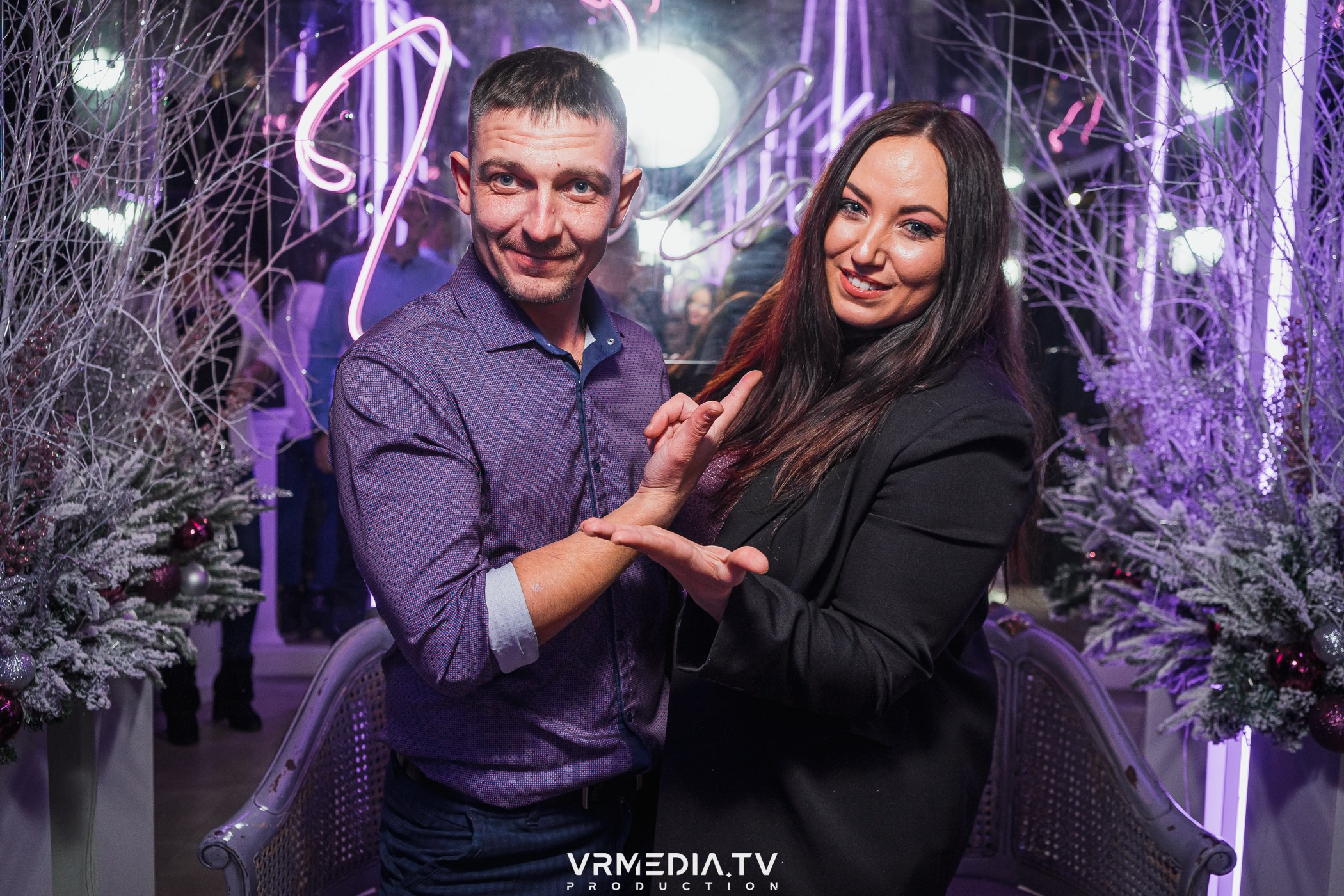 НОВОГОДНЯЯ РАЗМИНКА в караоке-баре «Volna»