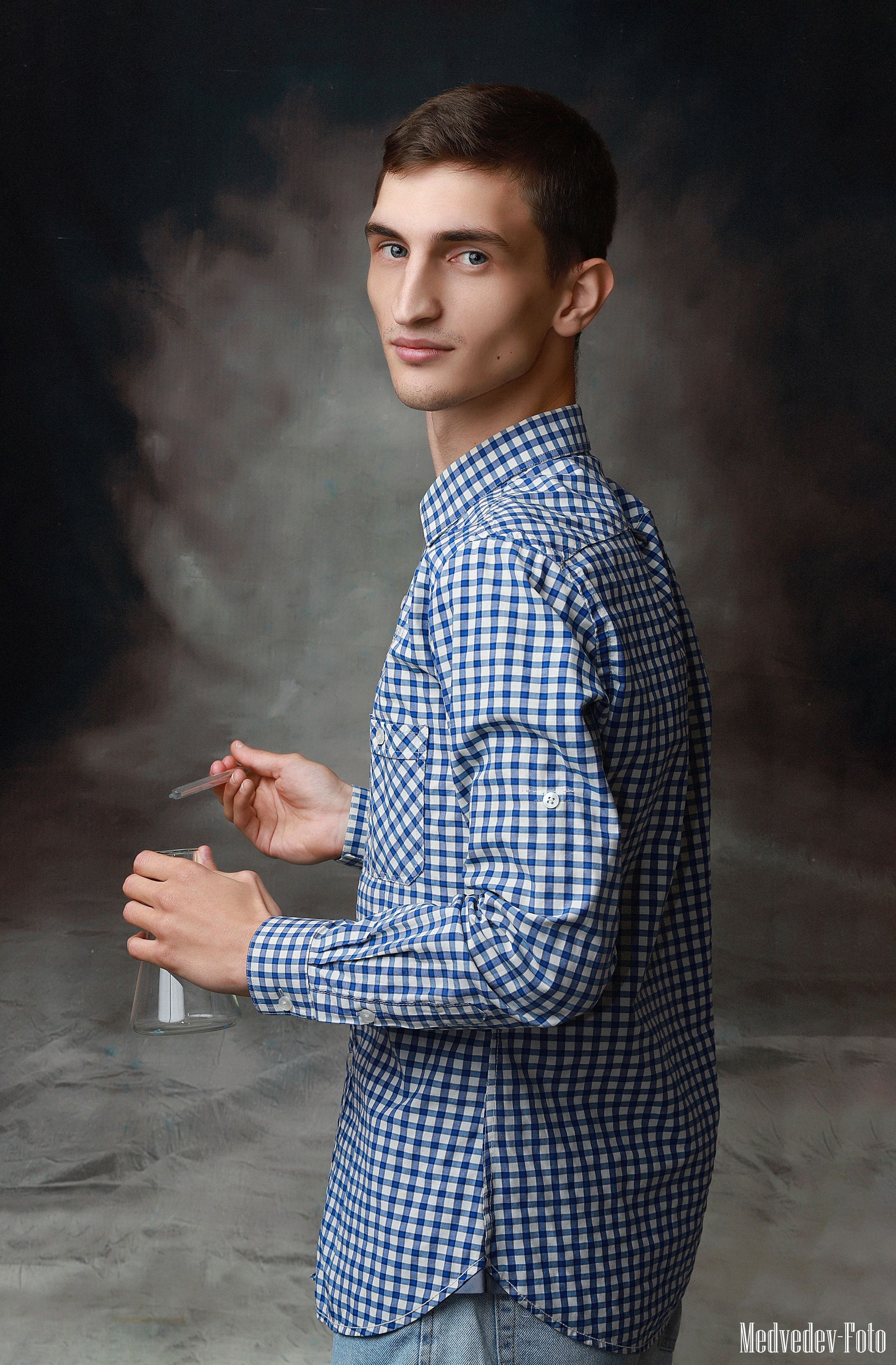 Школьные 9-11. Фотограф города  Краснотурьинска Медведев Михаил