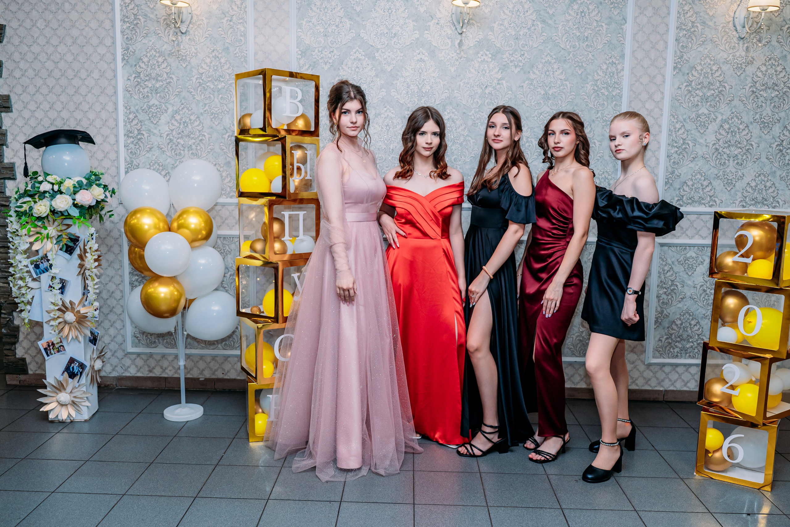 Выпускной 2026 школа14. Фотограф Алёна Царькова. Киселевск