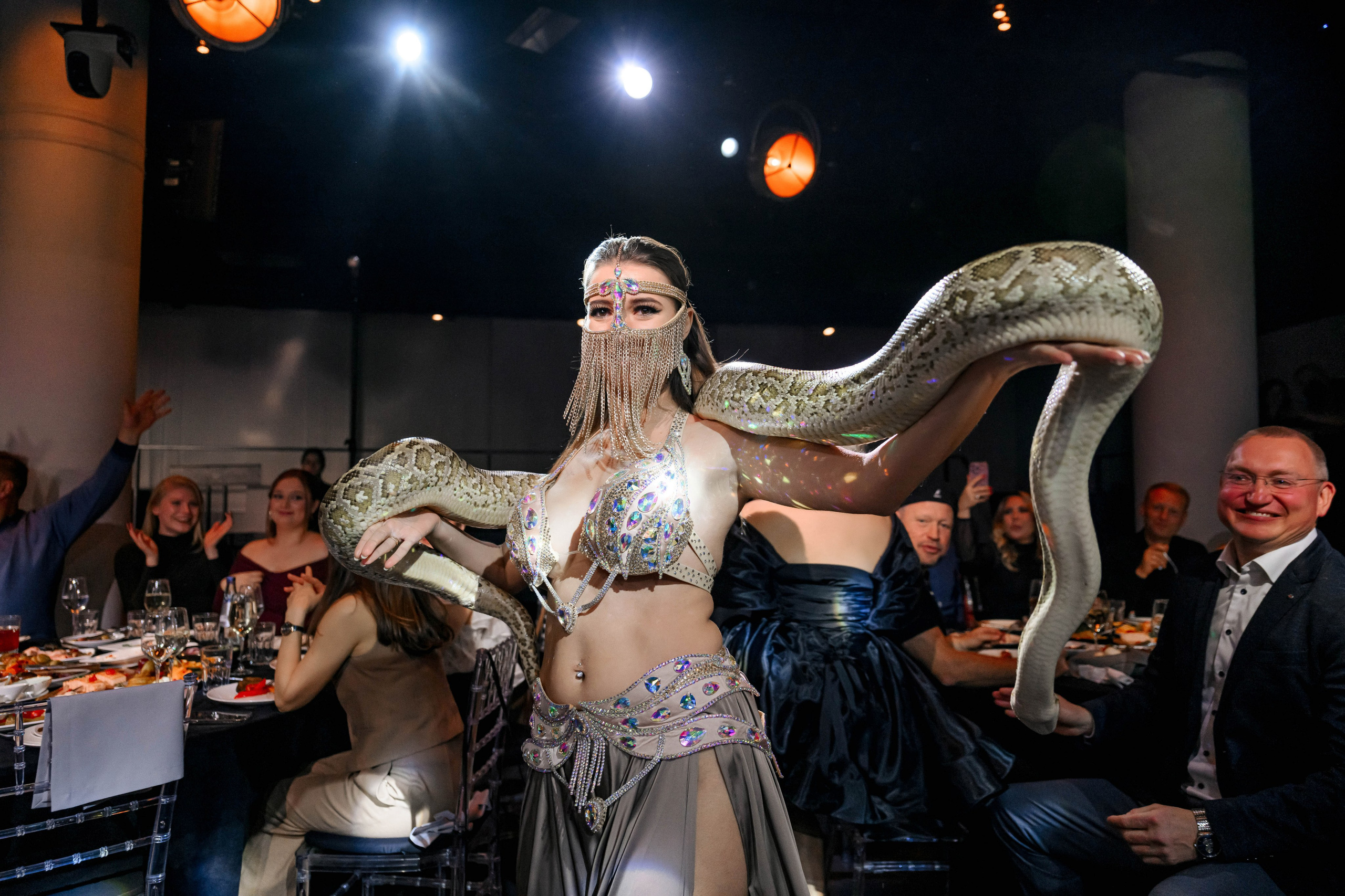 Happy Birthday. Максим Комаров — Профессиональный фотограф