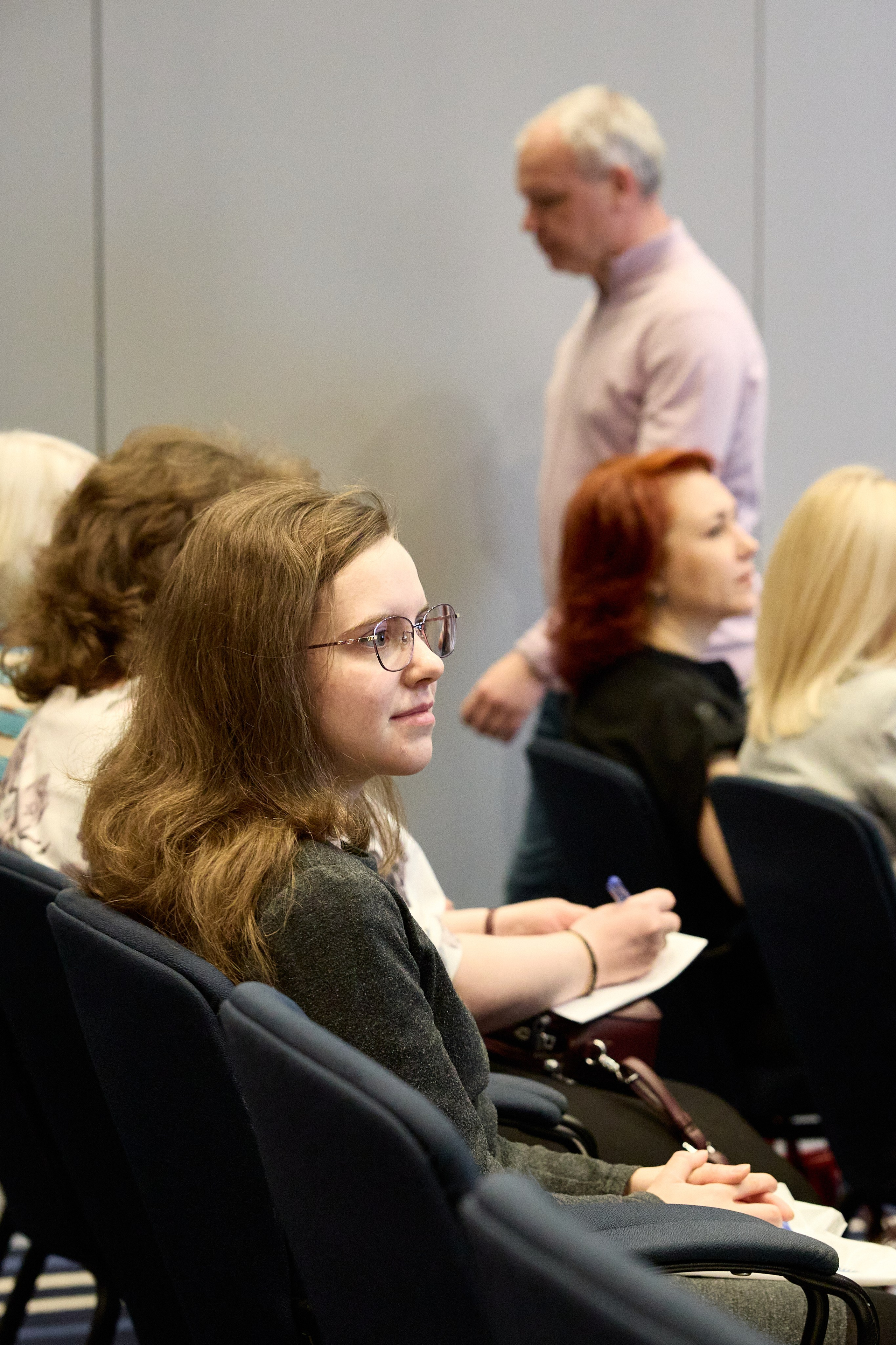 Выставки, открытия, конференции. Предметный и репортажный фотограф Алексей Кротов