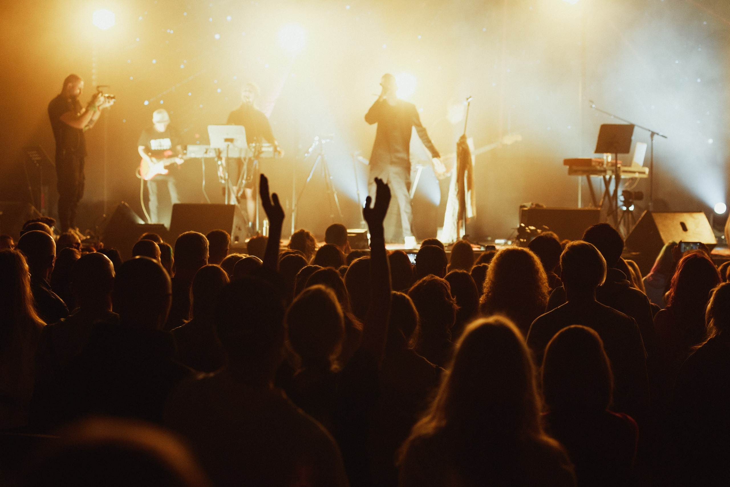 Go Kirtan. Портретный и концертный фотограф в Москве Тугарин Александр