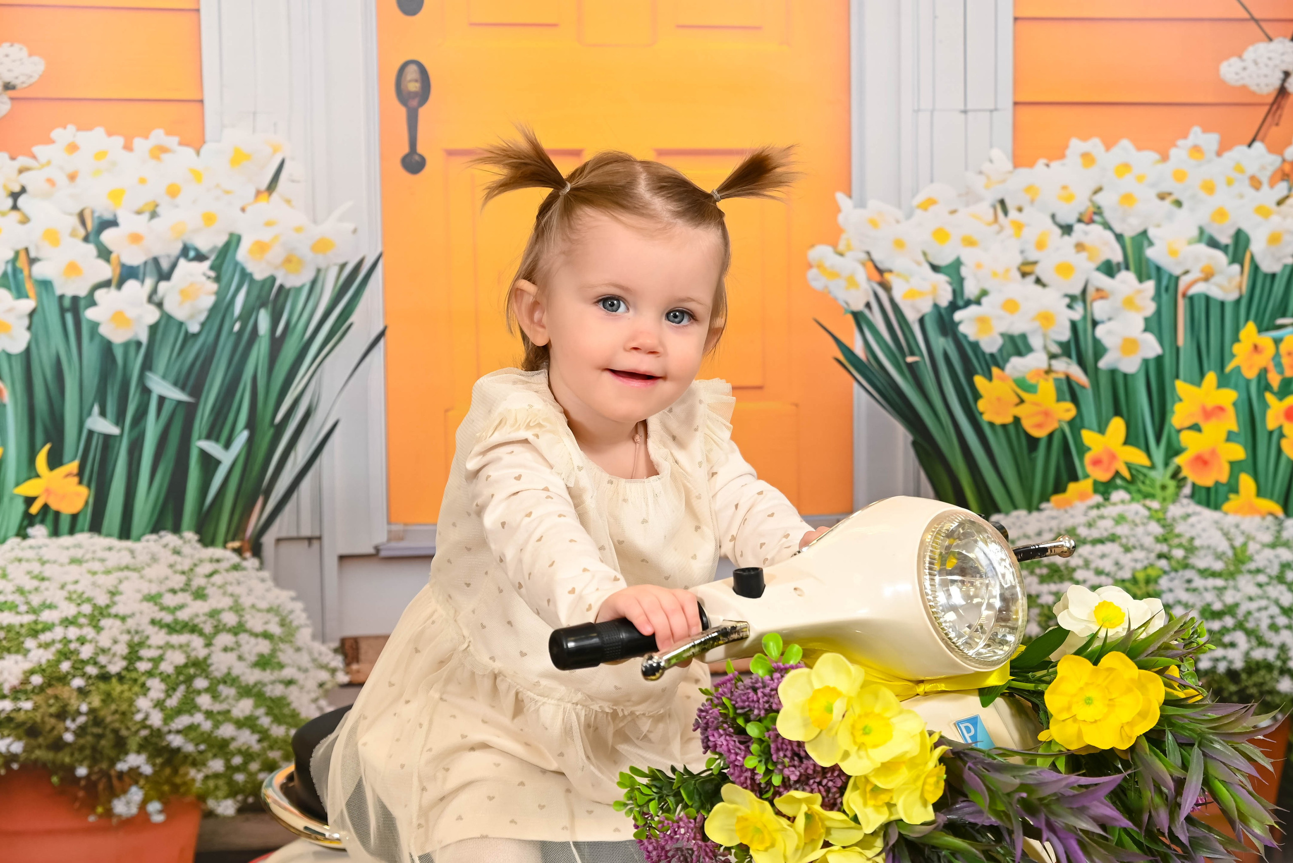 Весеннее настроение. Выпускные альбомы для детских садов Санкт-Петербург