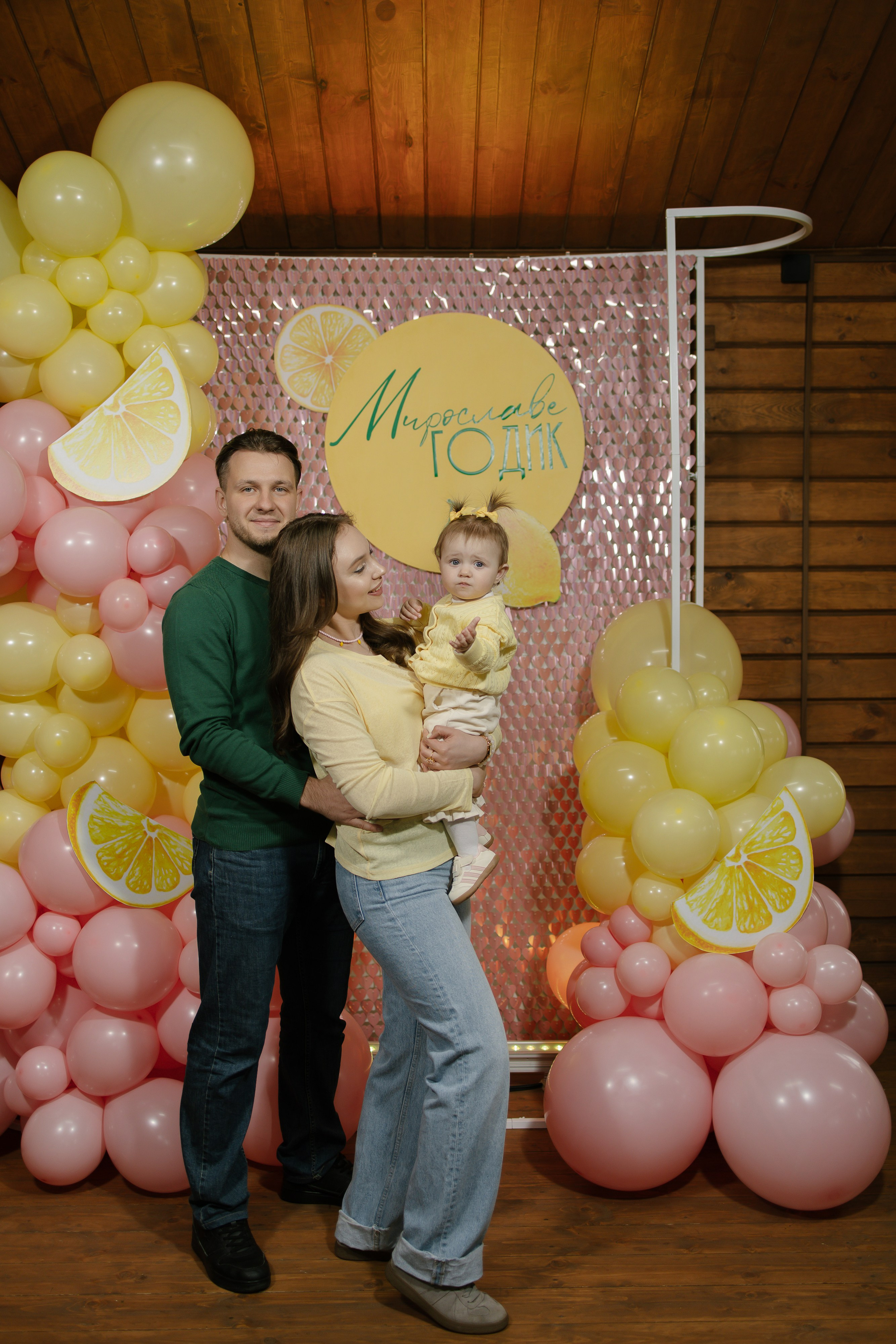Мире 1 годик. Свадебный и семейный фотограф в Краснодаре/Геленджике/Сочи/Санкт-Петербурге