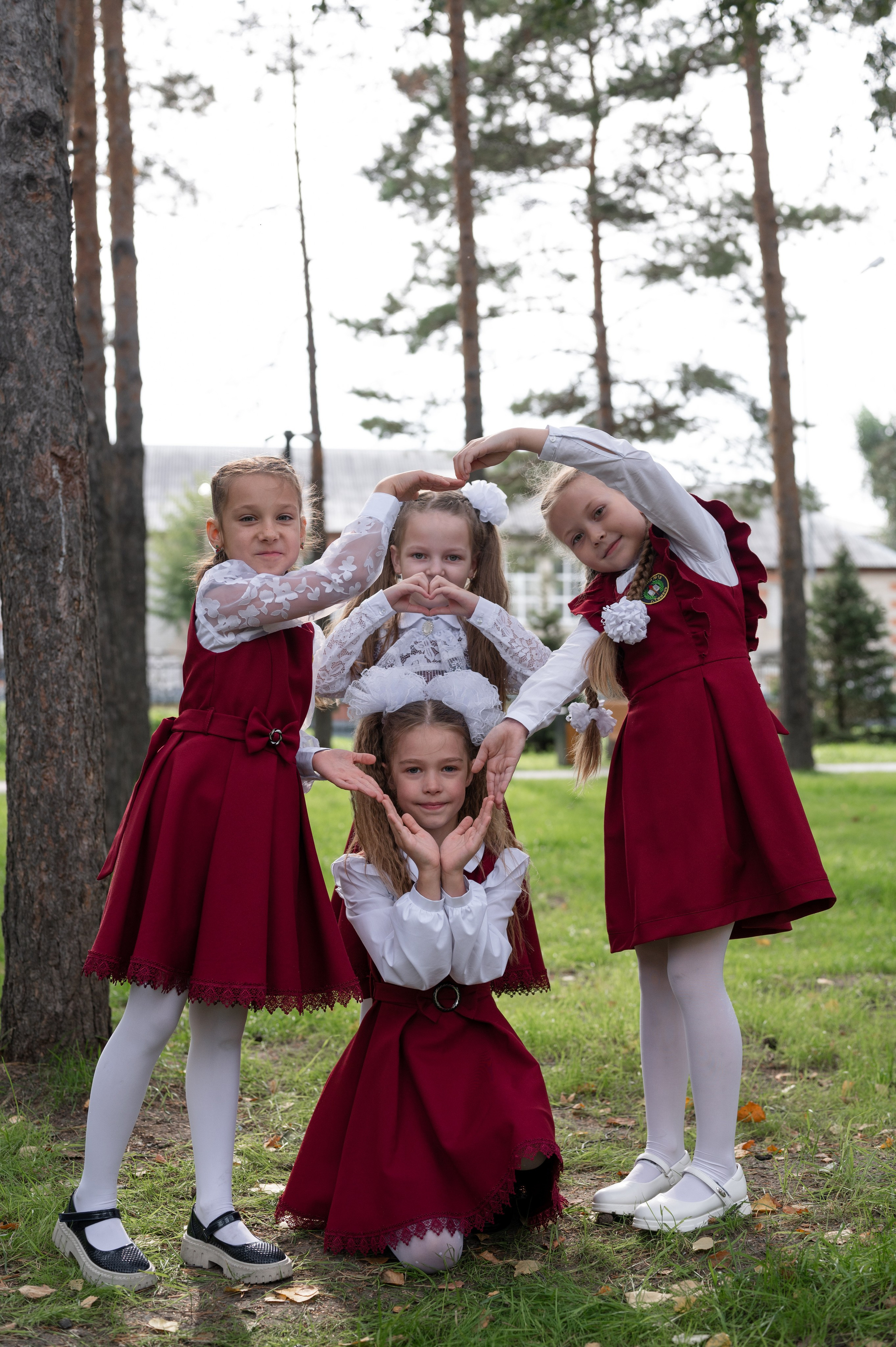 1 сентября 16 гимназия 2 класс (линейка + в классе+ на улице). Фотограф новорожденных, семейный детский в Тюмени Татьяна Морозова