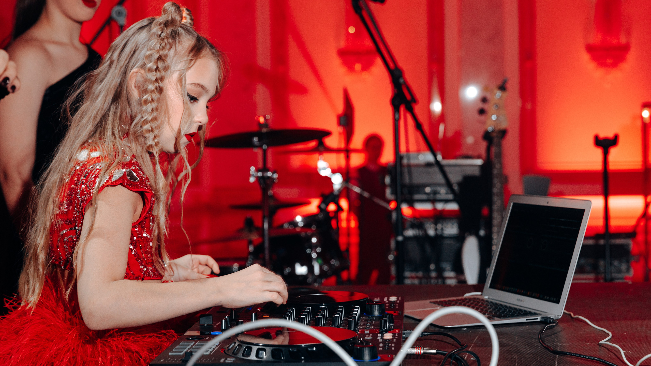 Red ball. Свадебный фотограф в Санкт-Петербурге и Москве Андрей Чернов