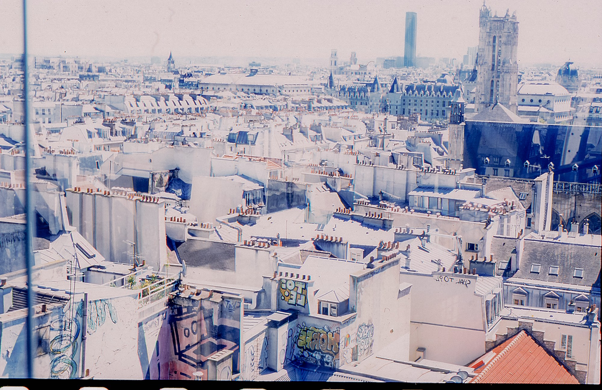 Paris photofilm slide. Iraogo