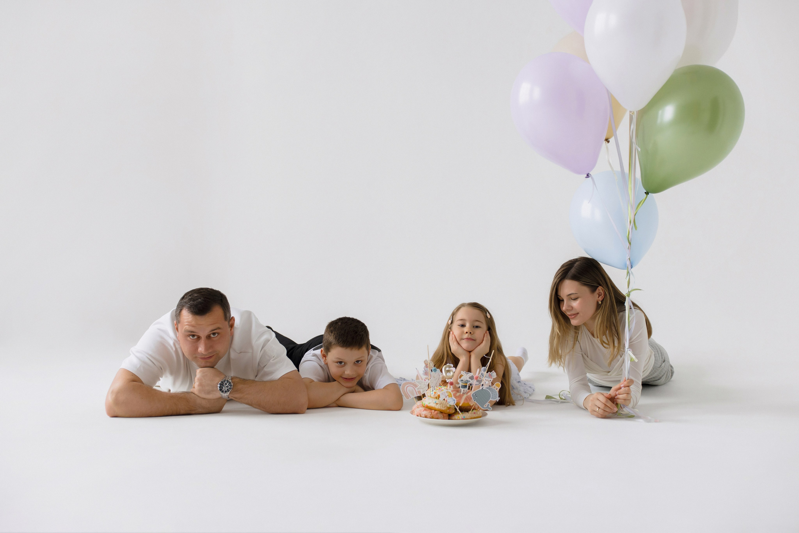 Анатолий, Вероника, Богдан и Полина. Фотограф Олеся Голева