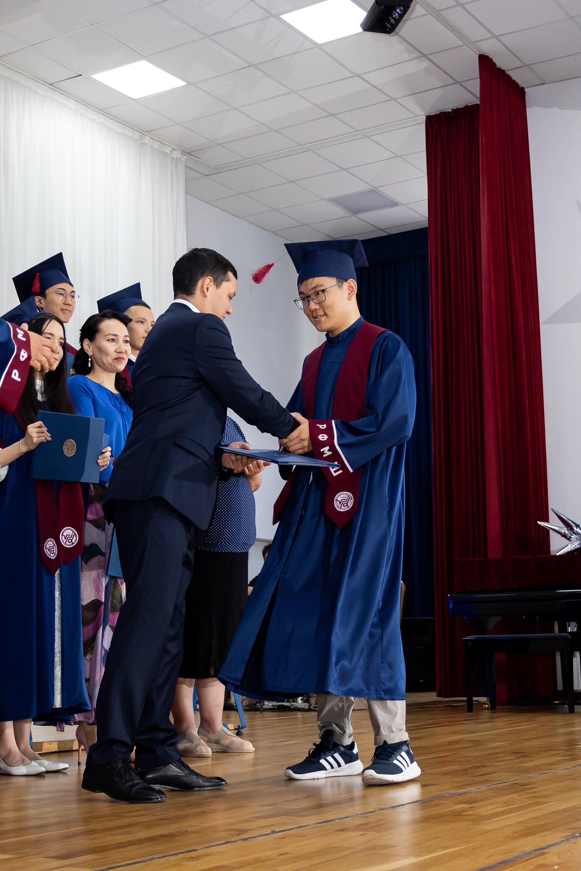 Вручениe | Линейка. Фото и видеосъемка в Алматы