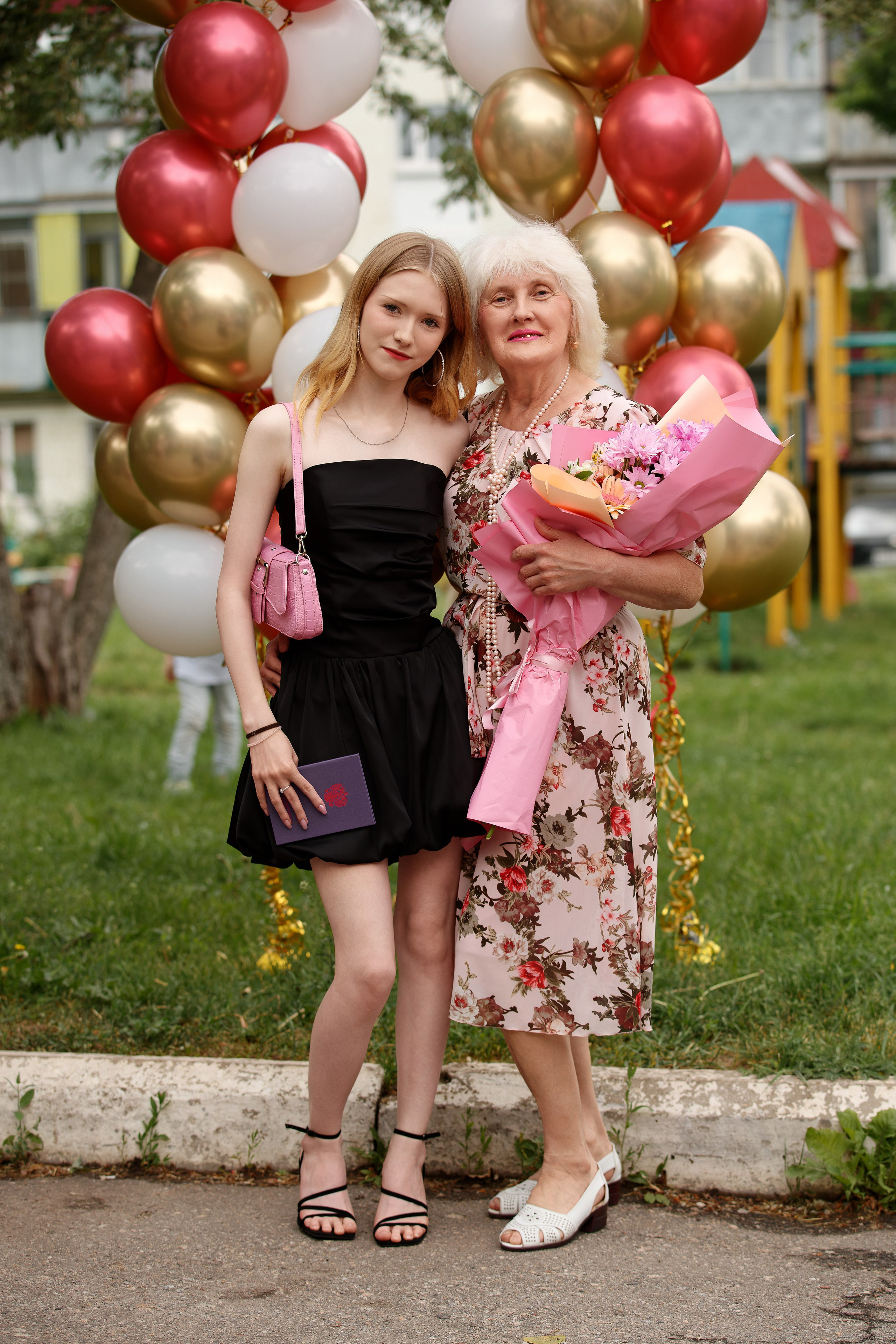 Вручение аттестатов Школа № 57. Семейный фотограф — Макс Белогрудов