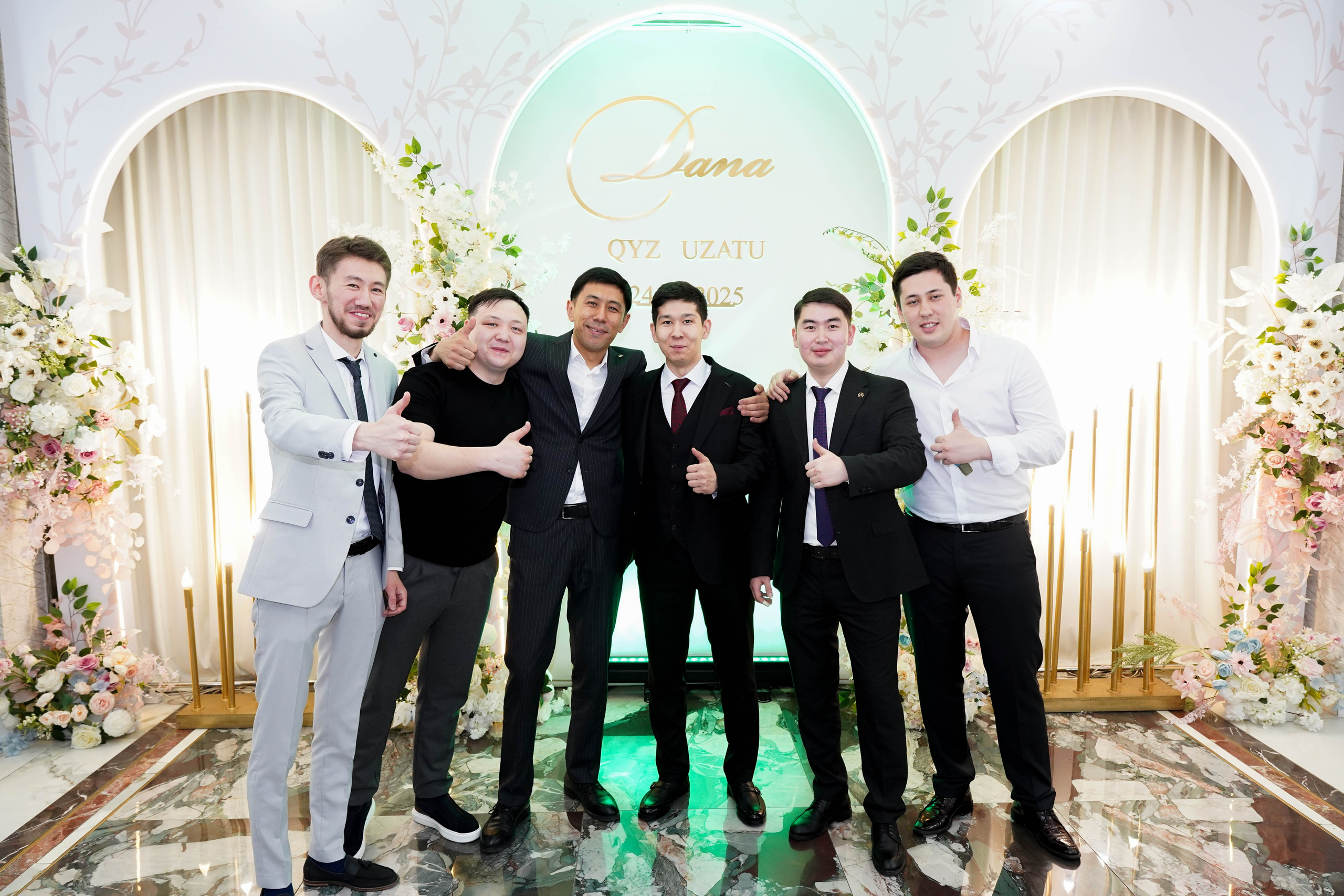 Dana uzatu. Фотограф Ернар Ержанов