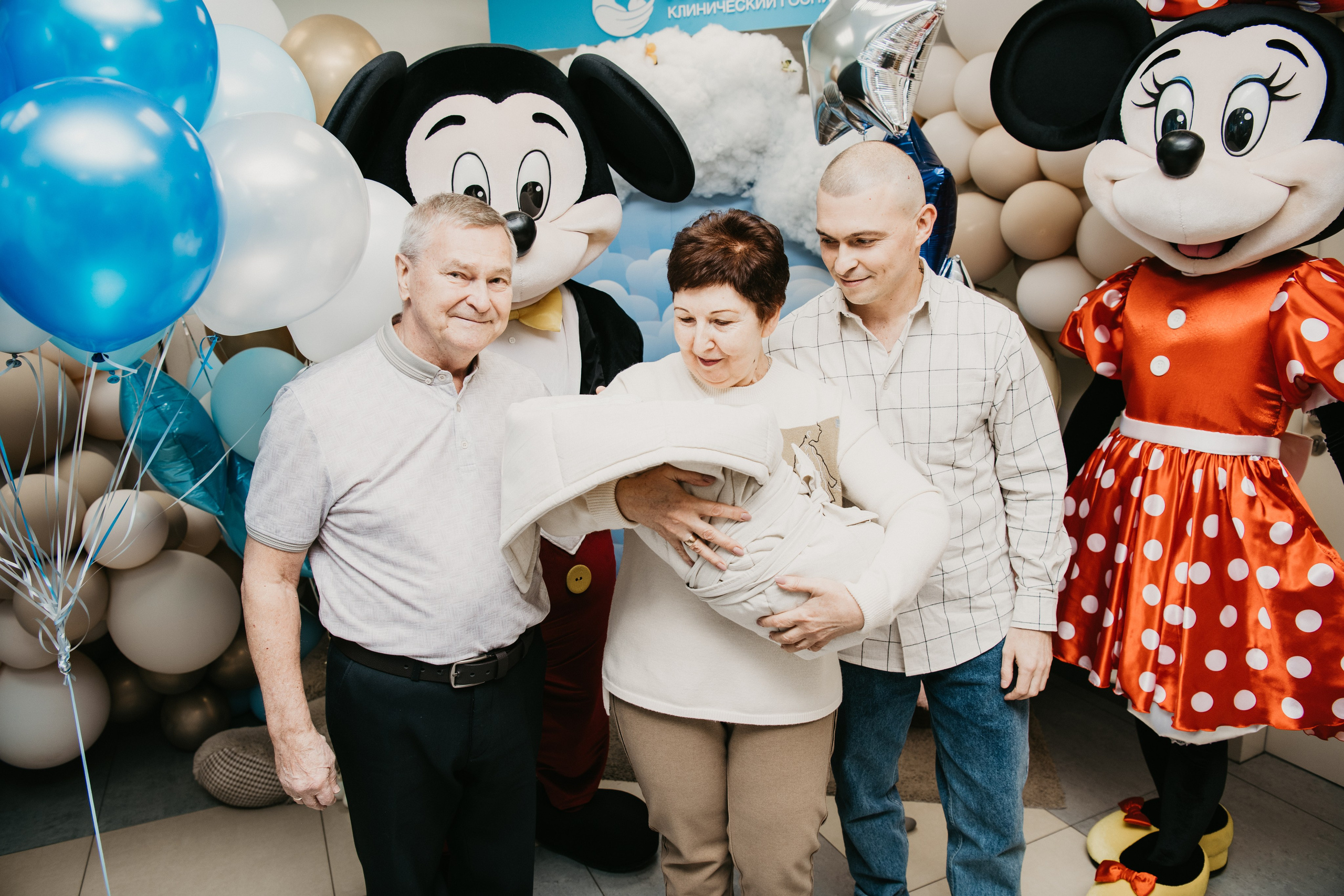 Выписка Назара. На Севастопольском. Фотограф на выписку из роддома в Москве и МО