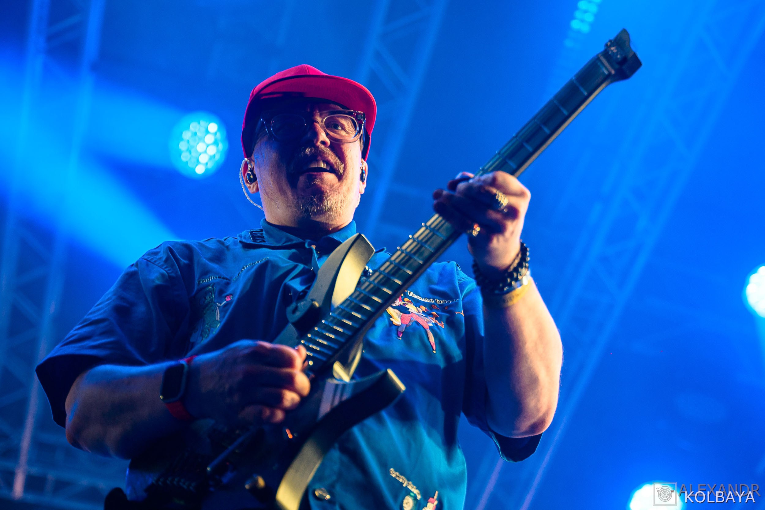 Фоторепортаж с концерта группы СЛОТ на Red Summer 2025. Концертный и театральный репортажный фотограф в Москве Александр Колбая