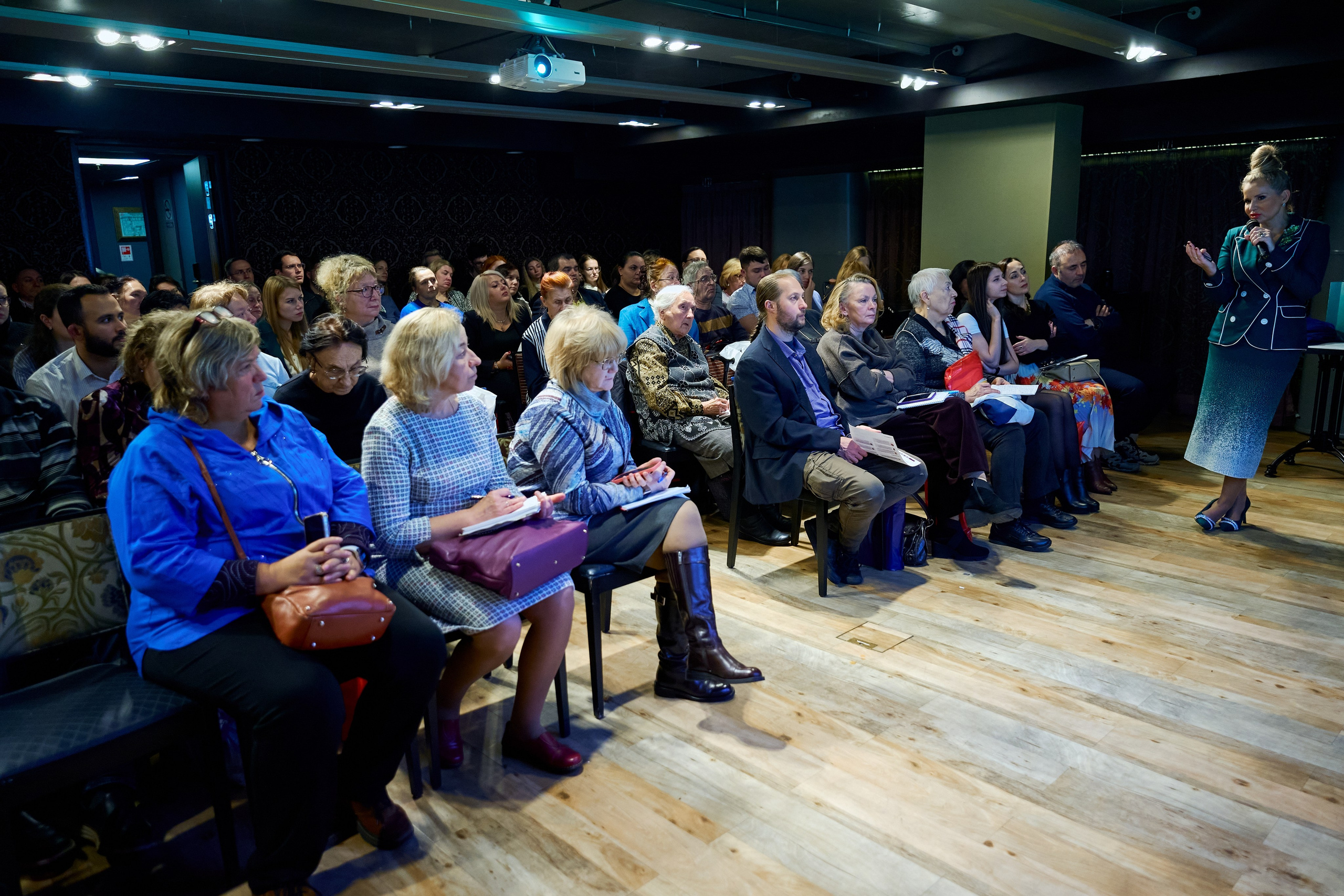 Медицинский форум СПБ 2025. Фотограф-видеограф в Санкт-Петербурге Владимир Нестеров