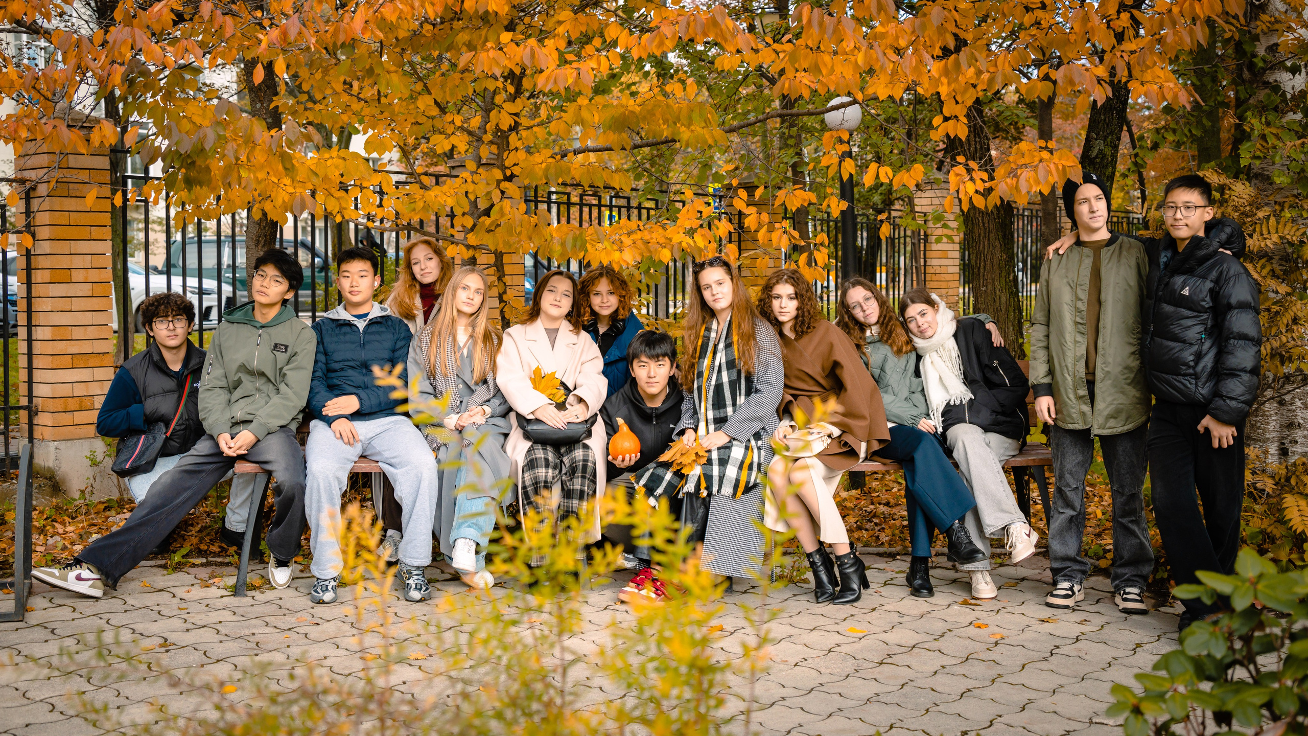 9Б фотопрогулка. Фотограф. г. Южно-Сахалинск. Олег Толстов