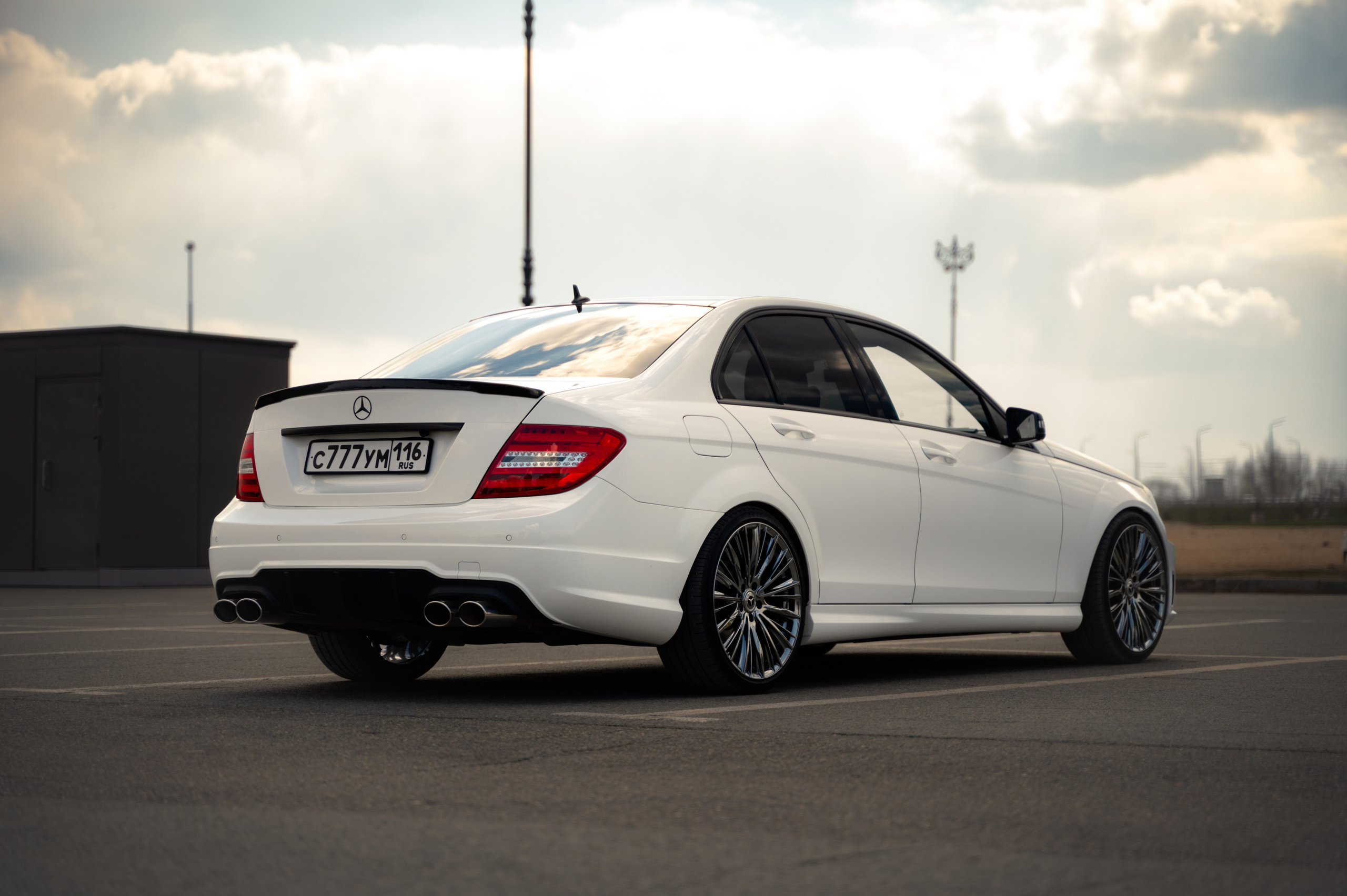 Автомобильная фотосъёмка Mercedes-benz c63 amg. Фотограф/видеограф Богдан Голованов