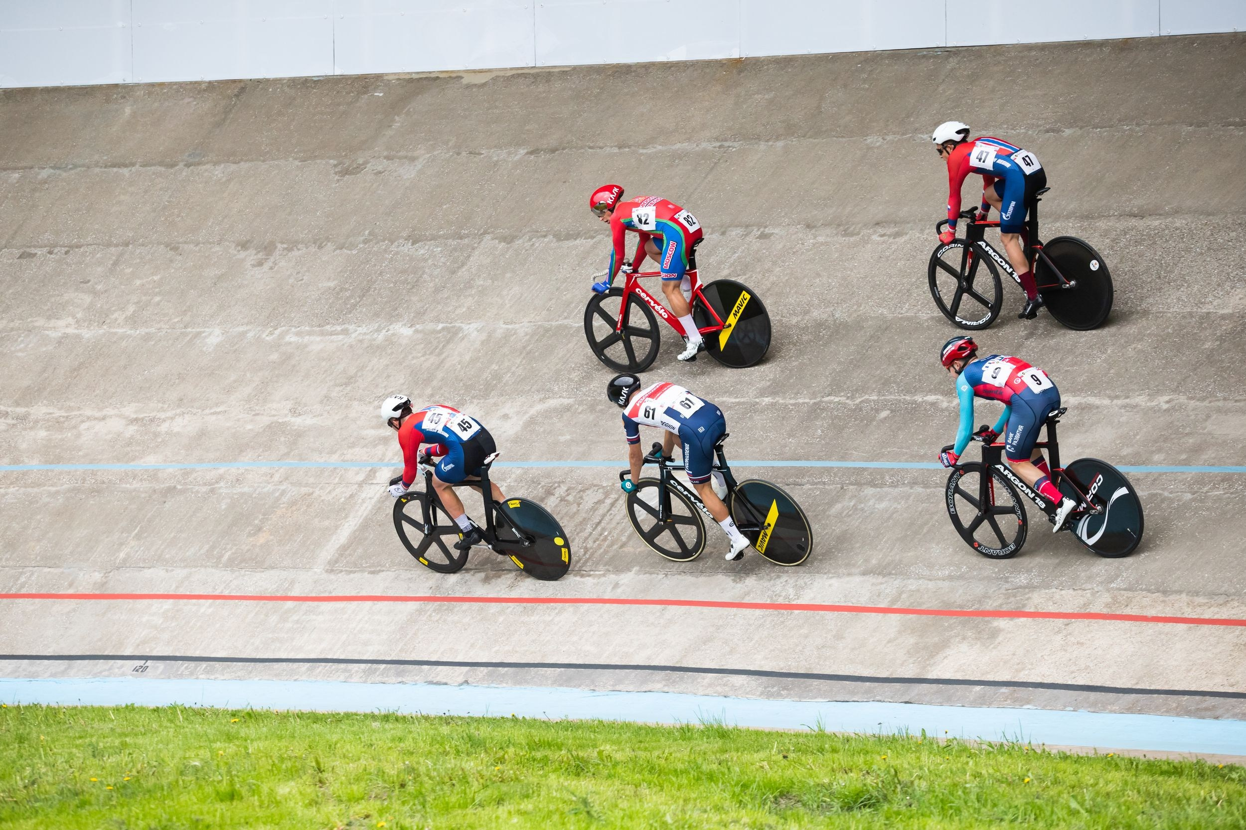 Соревнования по велоспорту «Большой приз Тулы» (19 мая 2023). Репортажный фотограф Алексей Пирязев
