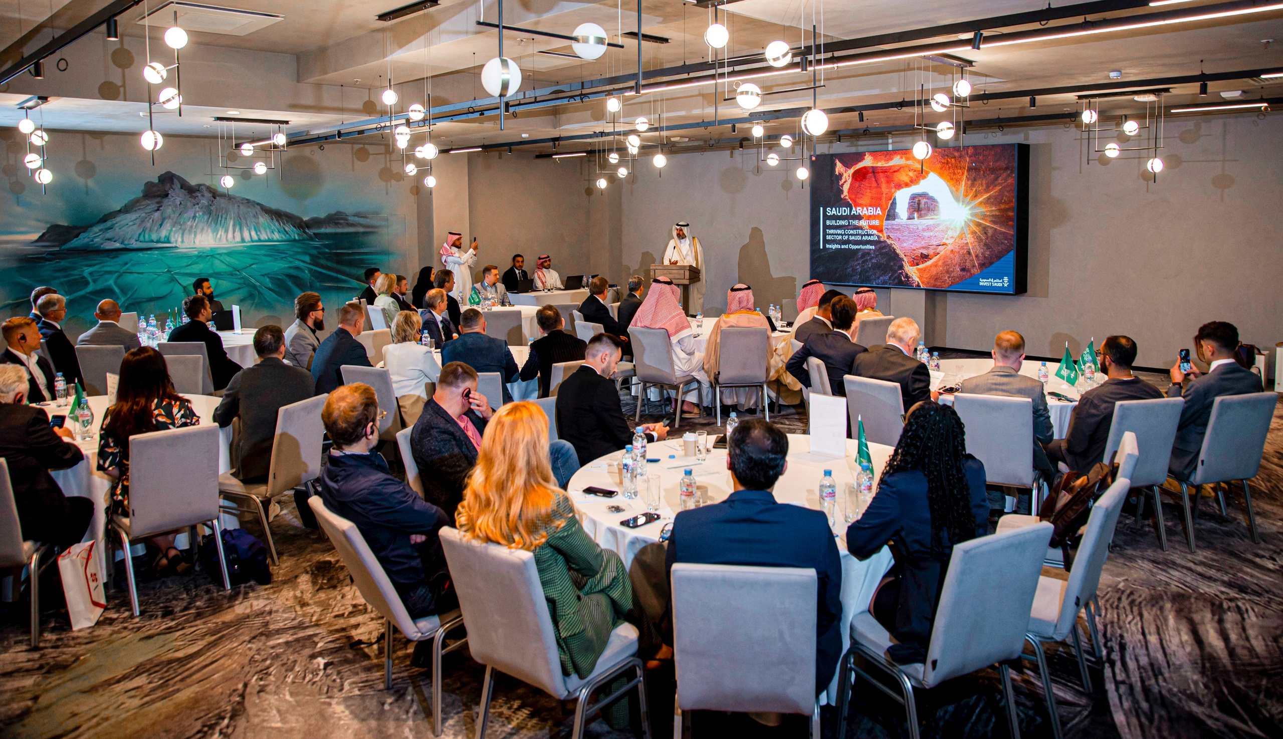 ПМЭФ 2025 делегация из Саудовской Аравии. Фотограф на праздник, корпоратив, День Рождения и Юбилей в г. Санкт-Петербурге Алексей Анкушев