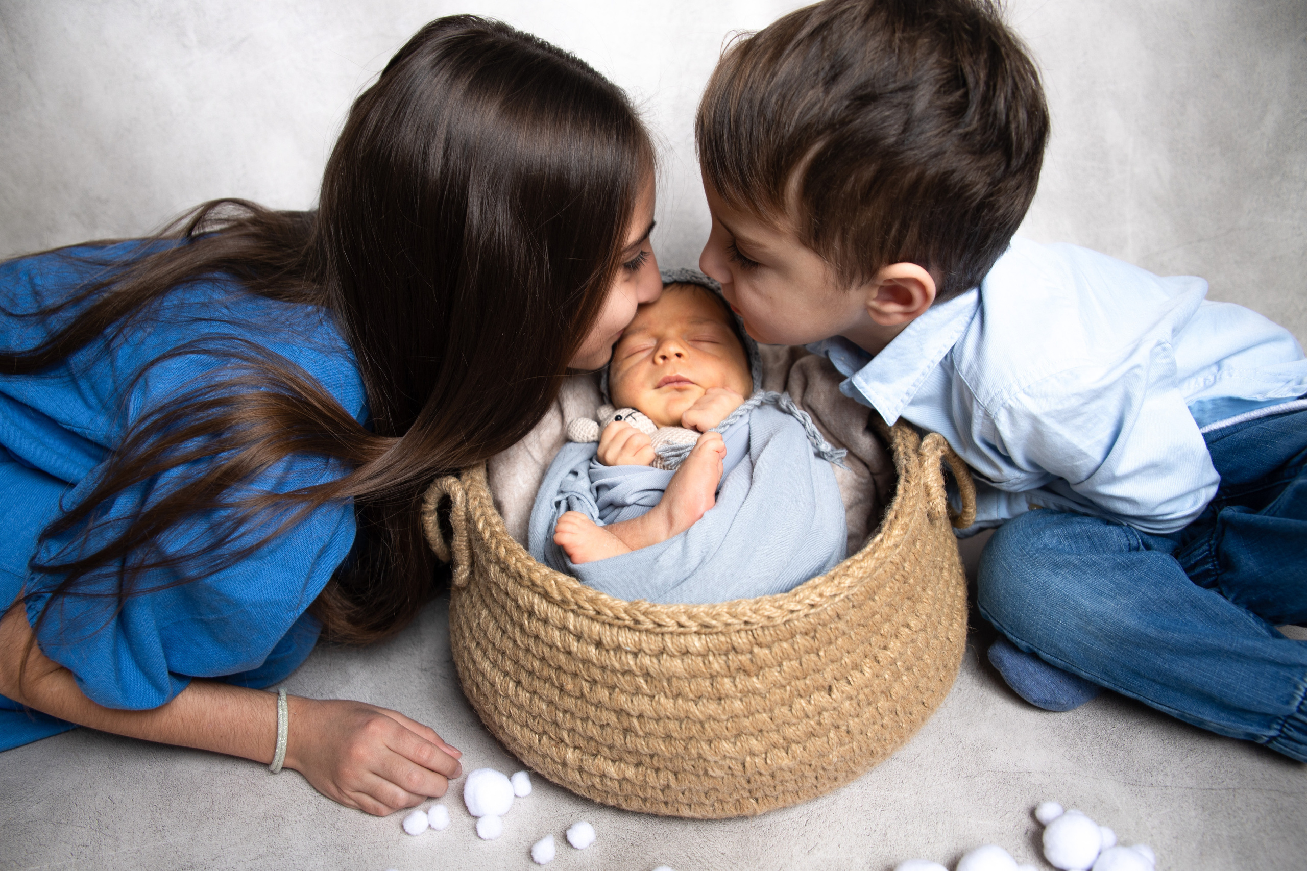 НОВОРОЖДЕННЫЕ до месяца. Мишугина Ольга Фотограф новорожденных, семейный и детский фотограф