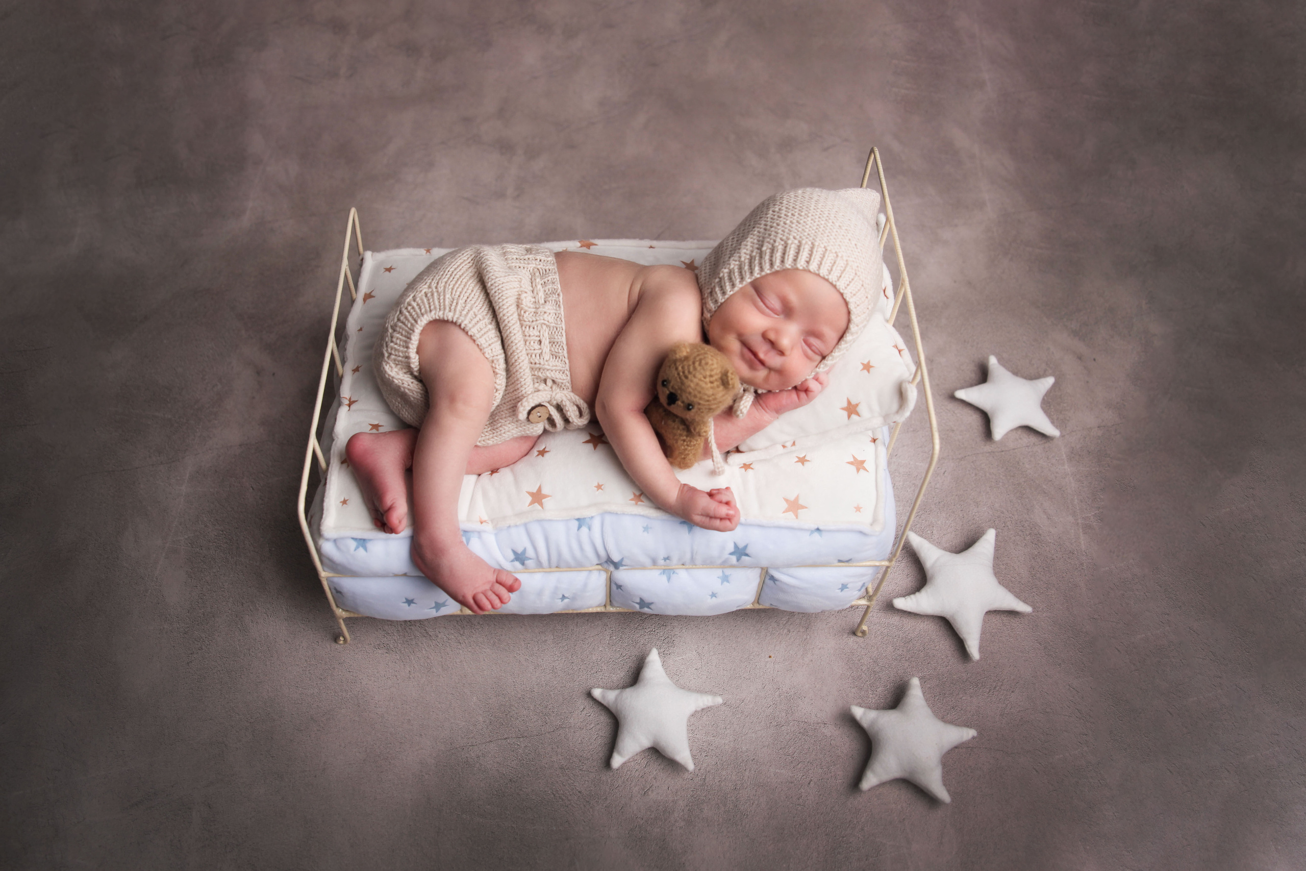 НОВОРОЖДЕННЫЕ до месяца. Мишугина Ольга Фотограф новорожденных, семейный и детский фотограф