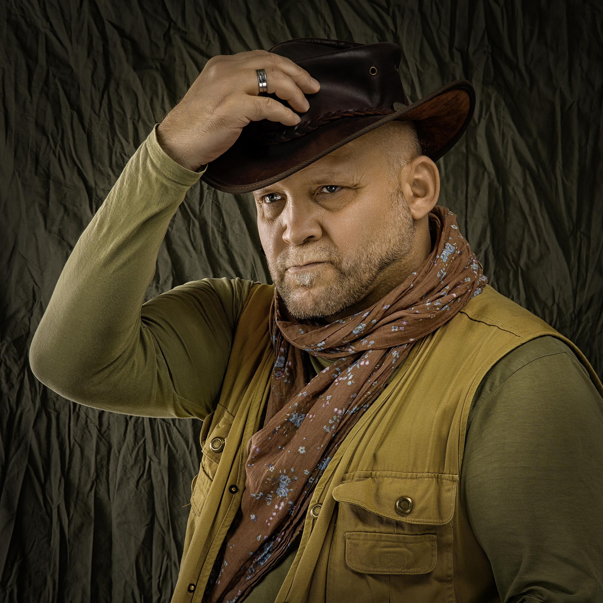 Студийный портрет. Экспресс-портрет, фото для сайтов и соцсетей