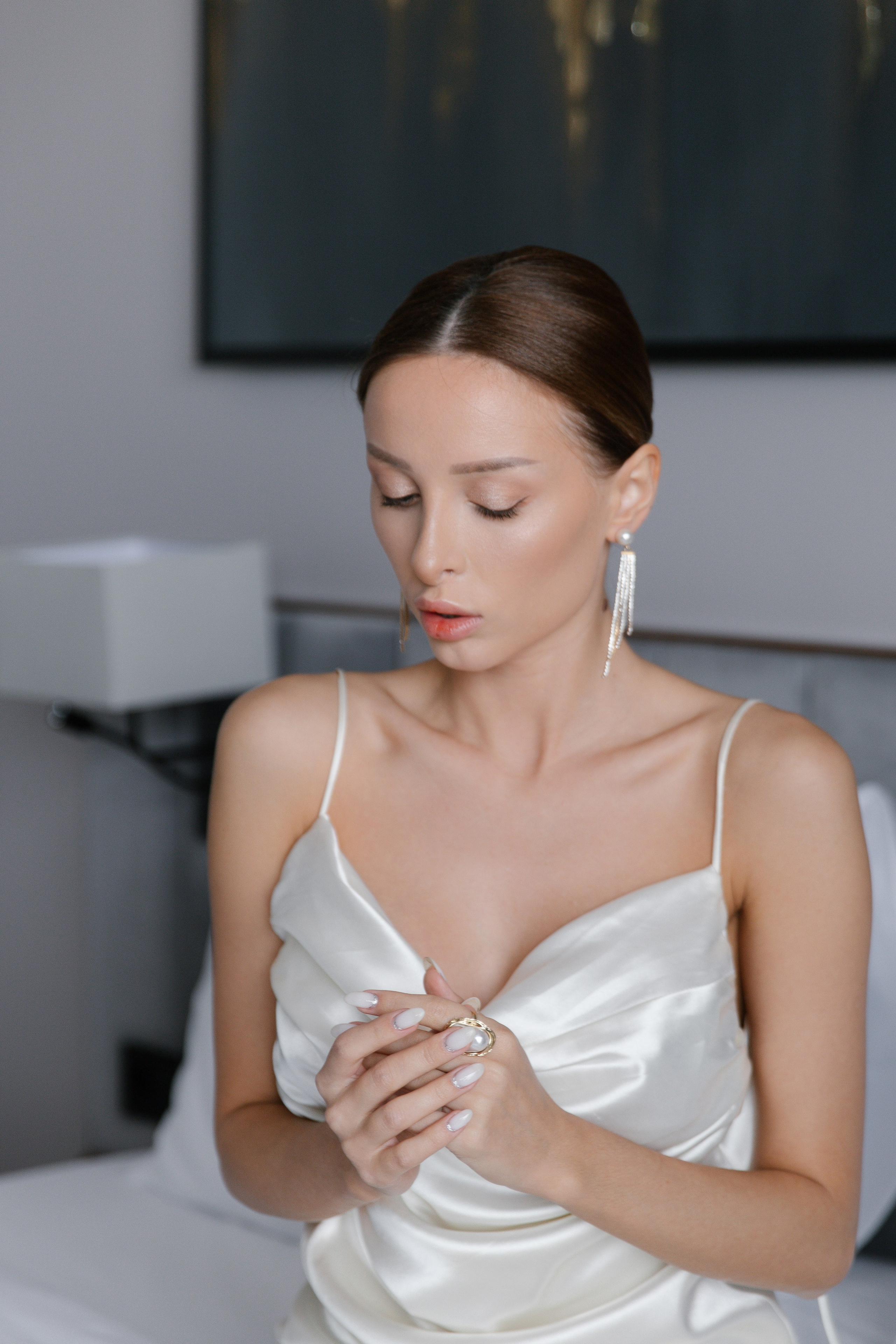 Совместные сборы в отеле. Свадебный фотограф Полина Панина