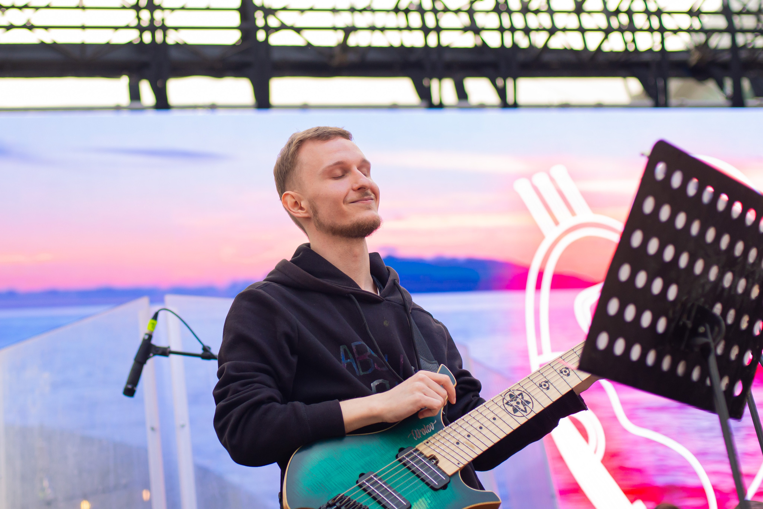 Репортаж, симфонический оркестр