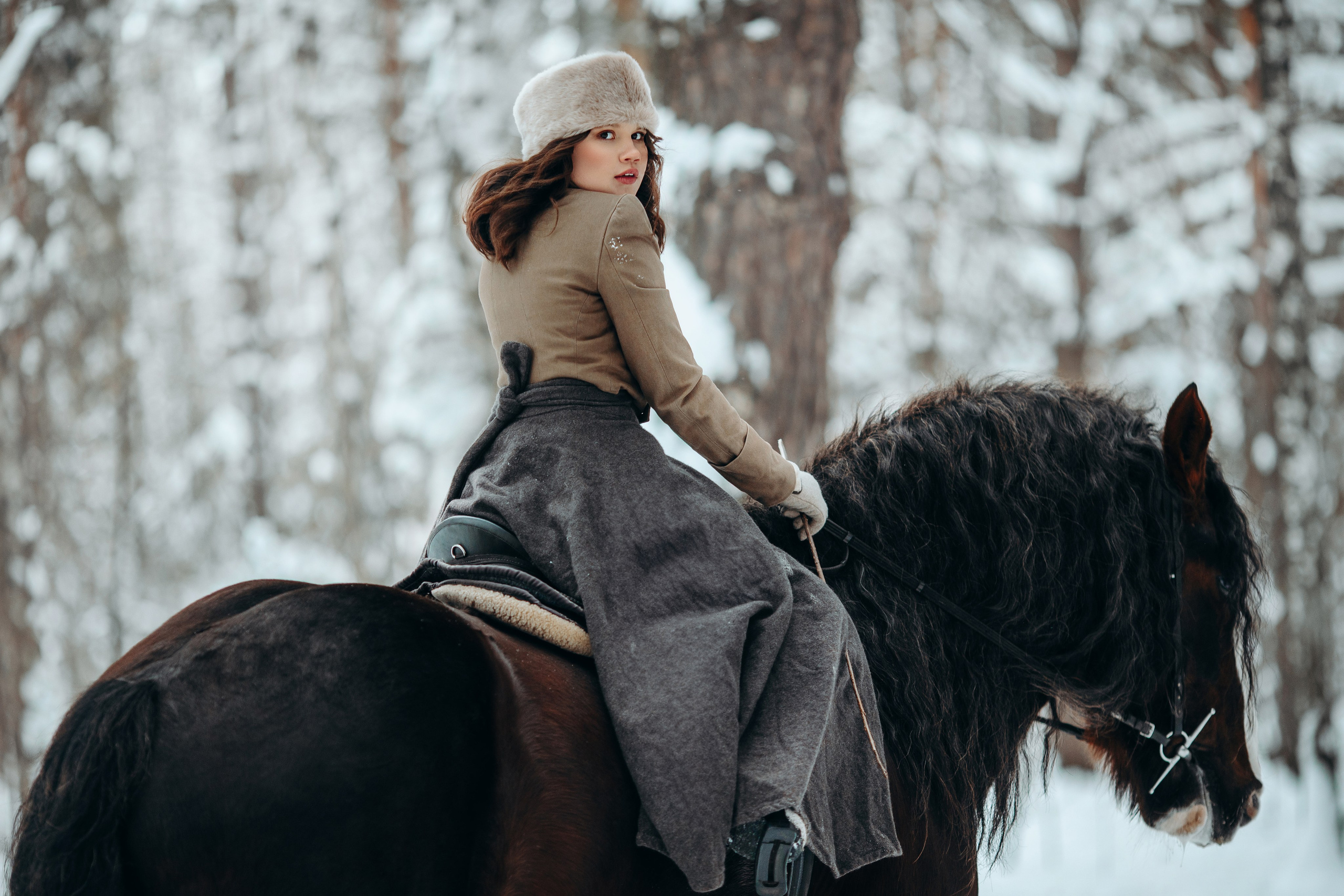 Аня и два тяжика (Малыш и Спартак). Анна Молчанова конный фотограф в Тюмени | фотосессии с лошадьми Тюмень
