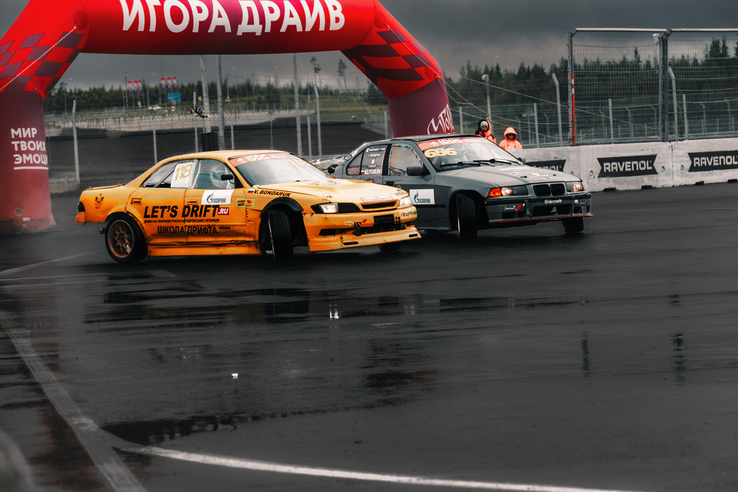 IDDC Этап 2: Бетонный Колизей и блогеры в деле