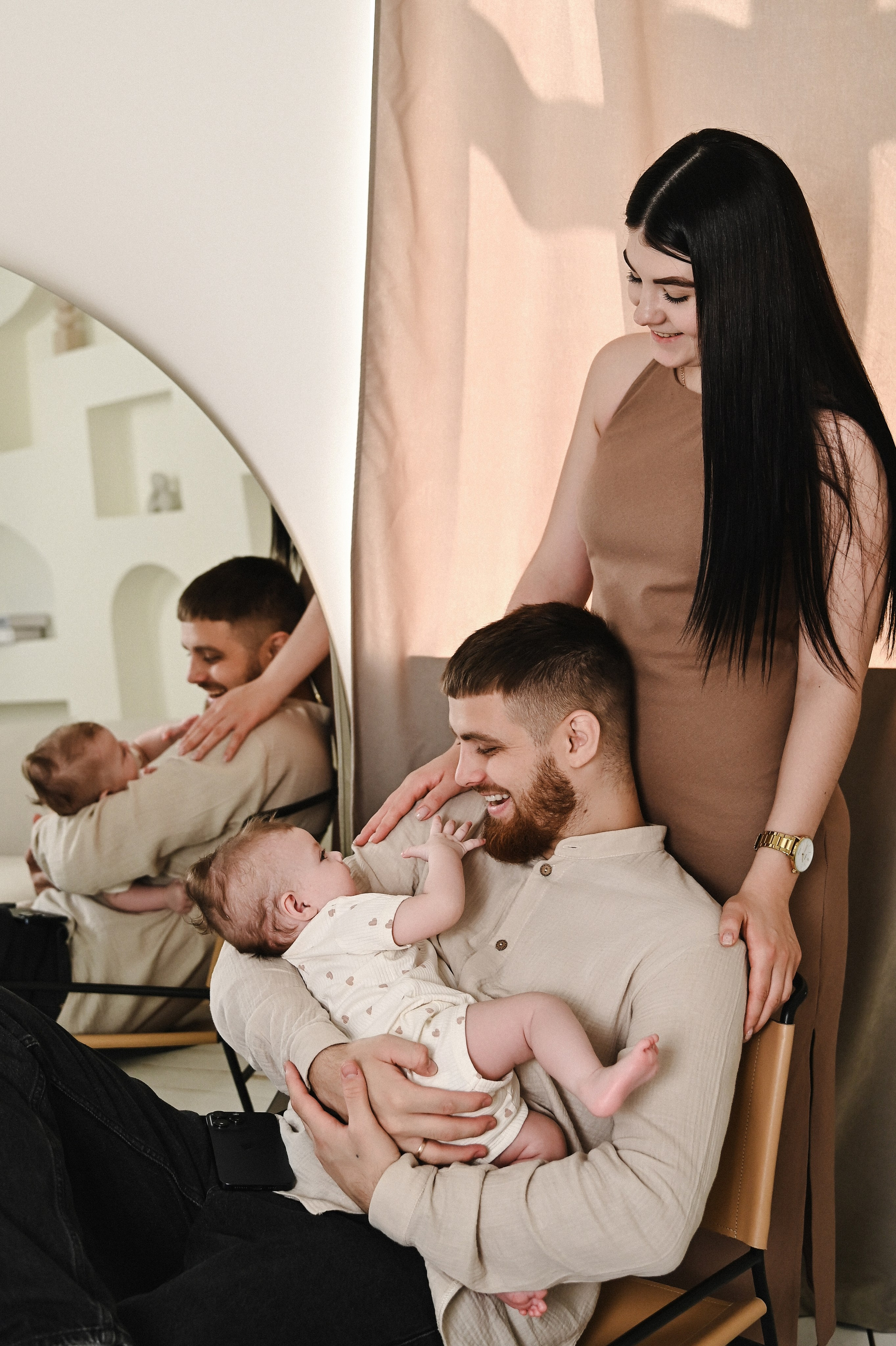 Семейная с маленькой Оливией. Фотограф Ярута Оксана / Ростов-на-Дону