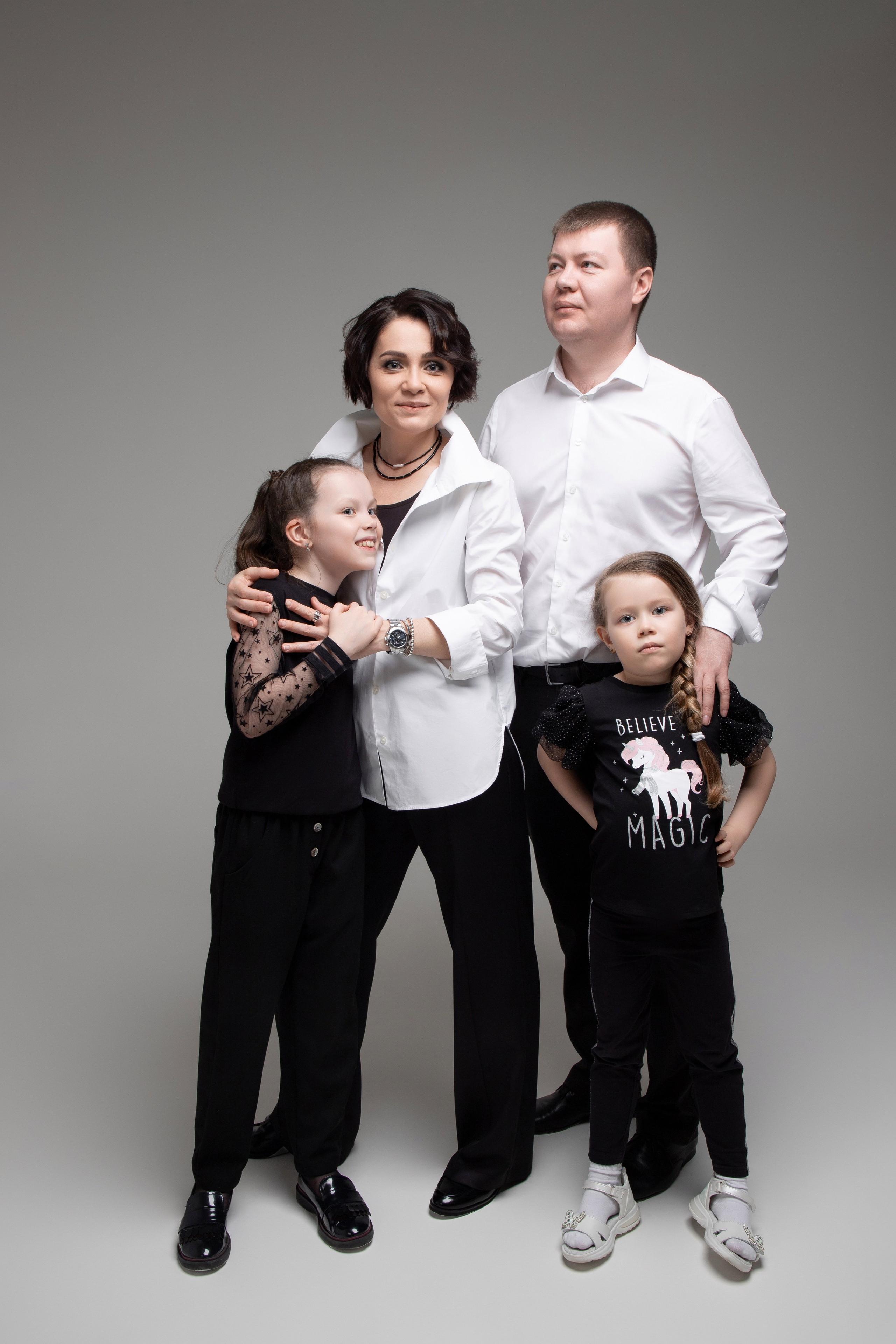 Алексей, Елена, Кристина и Арина. Фотограф Денис Лесковский (Тюмень)