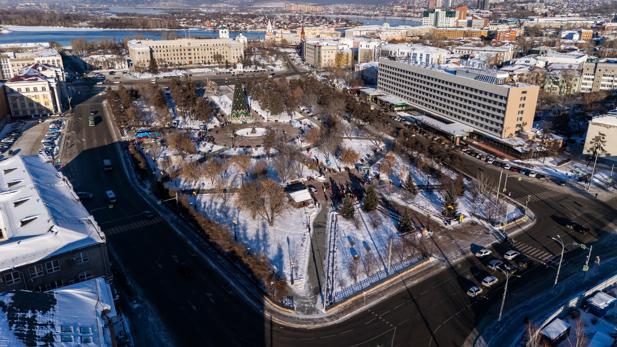 Архитектура города. Фотограф, видеограф и пилот дрона на Байкале