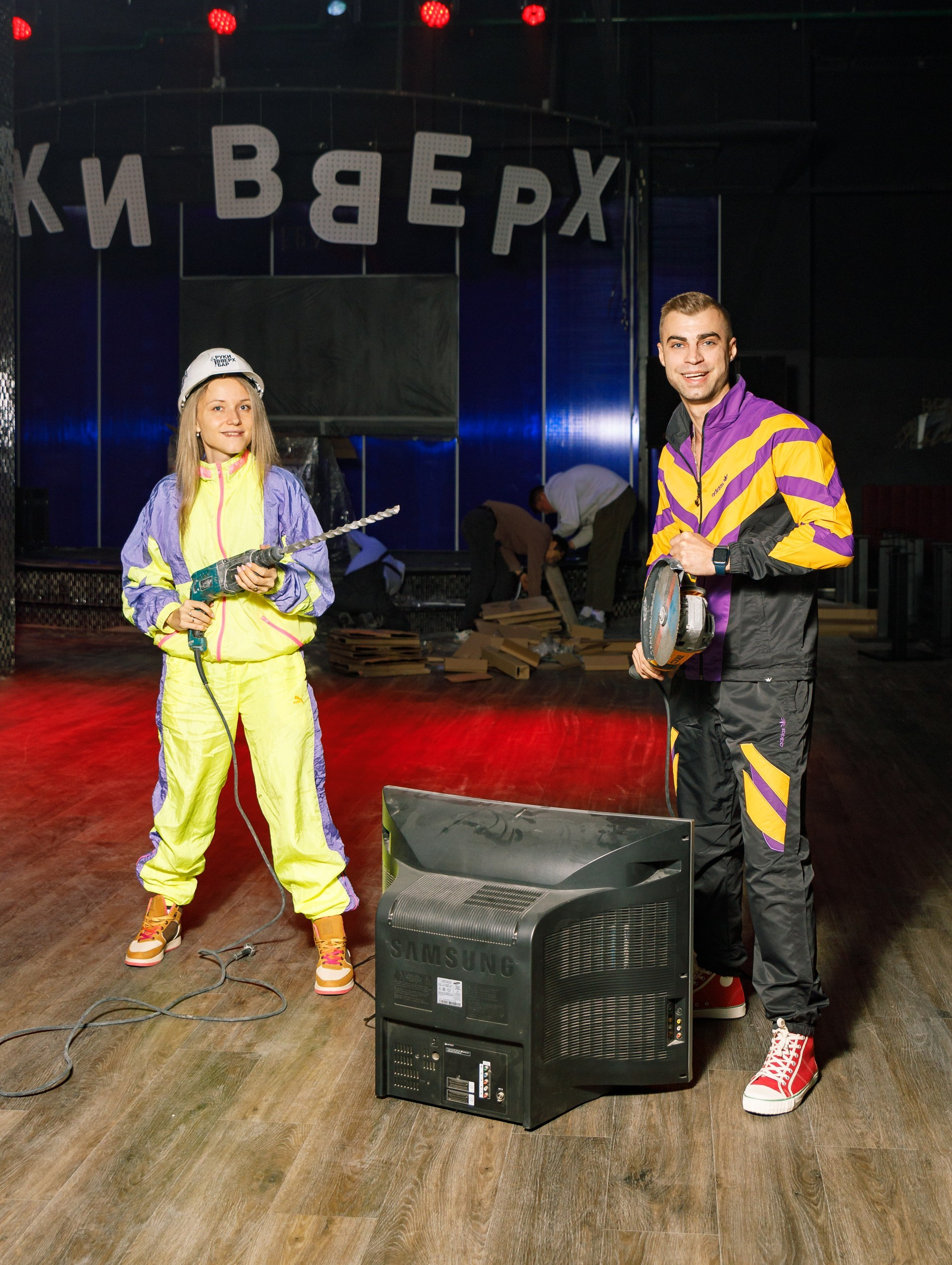 Подготовка к открытию бара Руки ВВЕРХ. Студия коммерческой съемки ХВОЯ